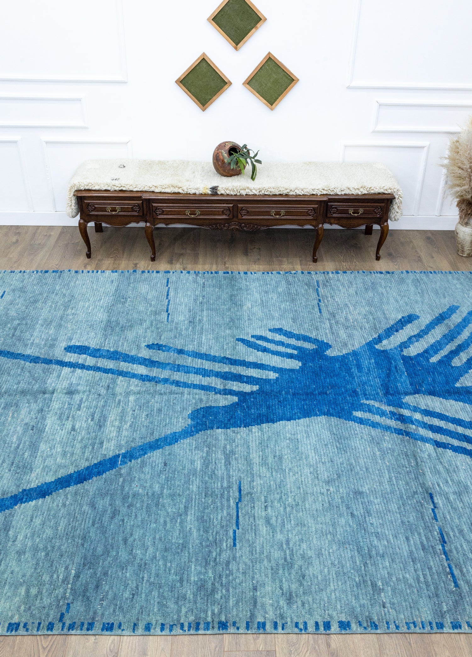 Faralya Mavi Figürlü Tülü El Dokuma Yün Halı 278x443 cm