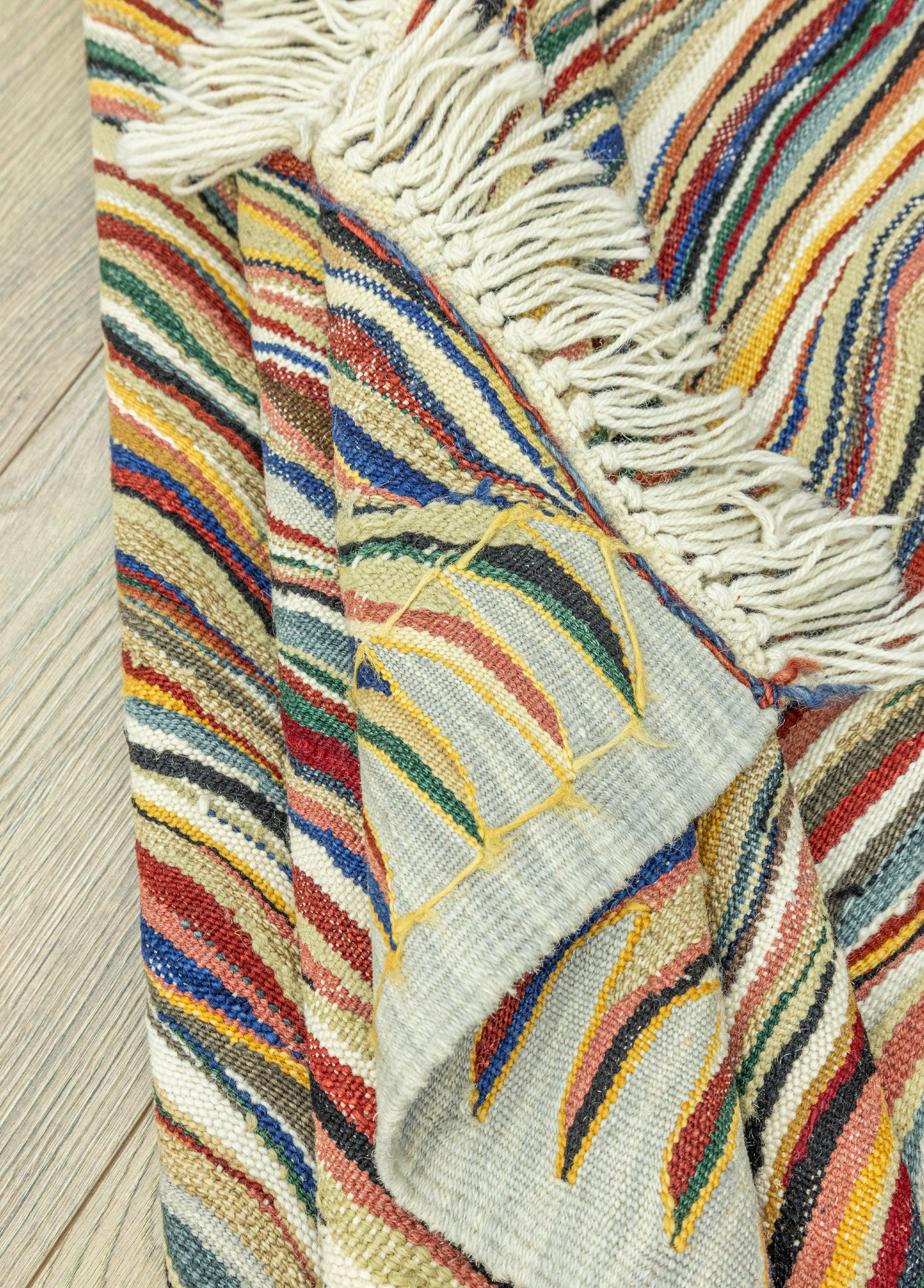 Heper Soyut Desenli Yün Kilim 119x162 cm