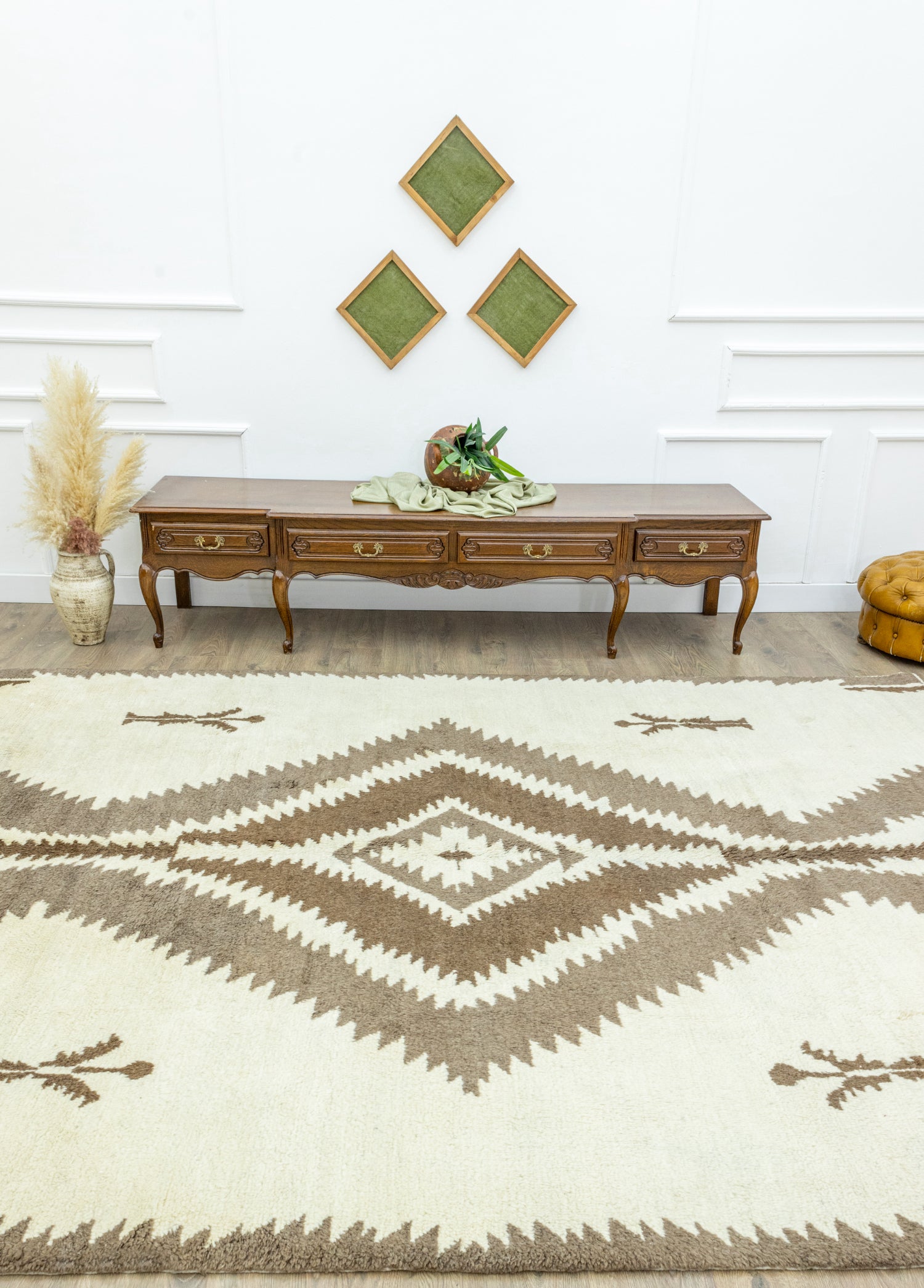 Kozlu Geometric Patterned Hand-Woven Rug 286x331 cm