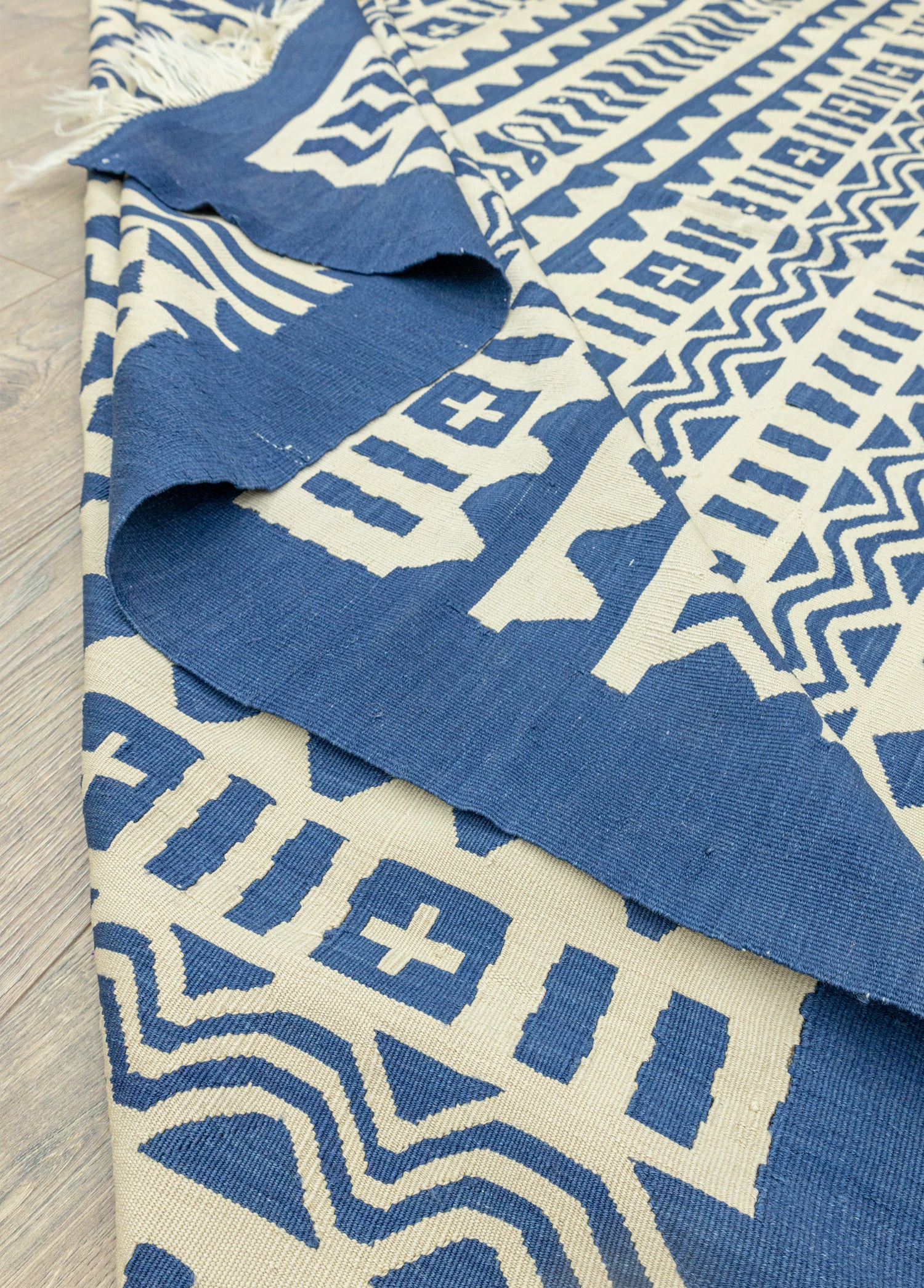 Zenge Primitive Design Wool Rug 231x311 cm