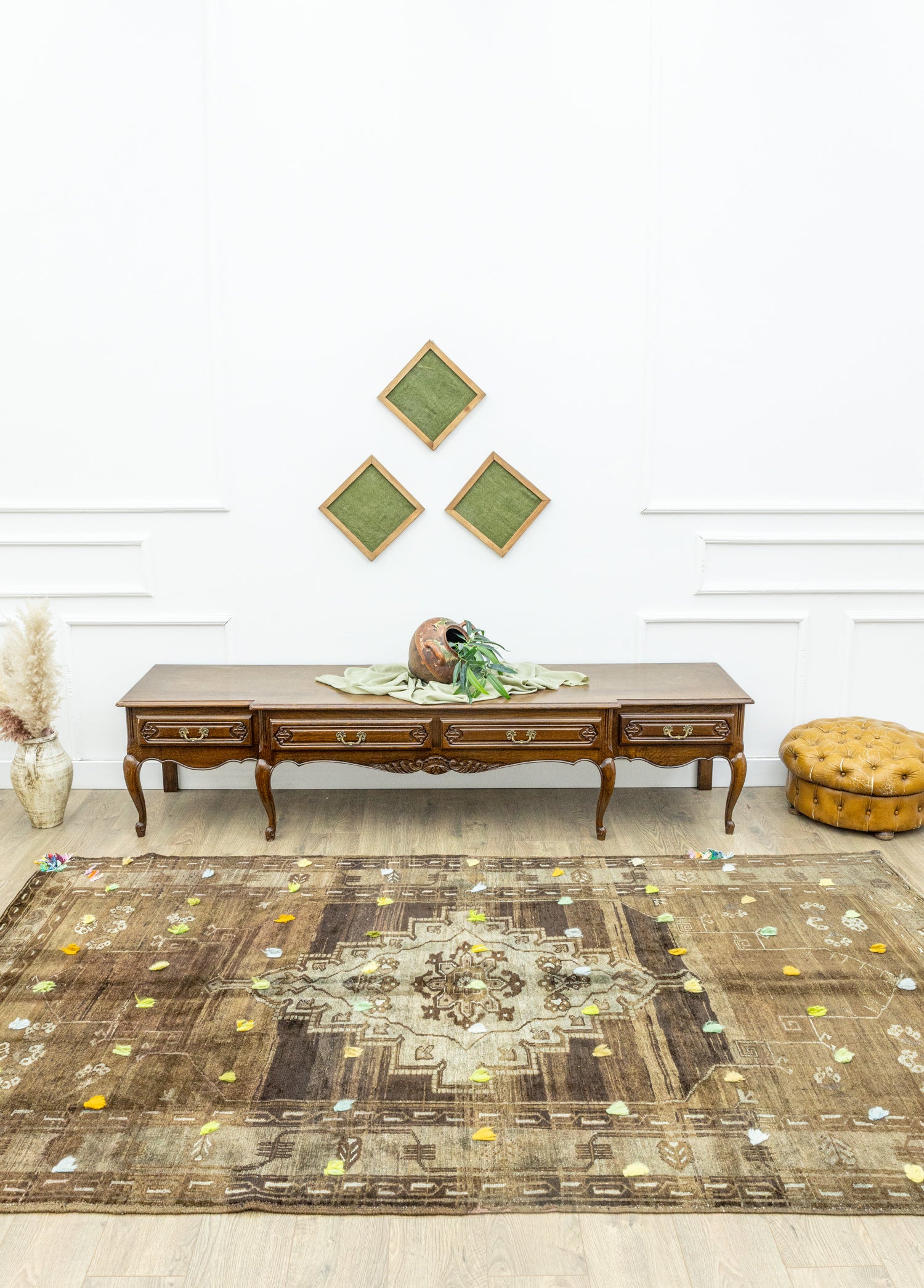 Delar Pon Pon Tasarımlı Kars Halısı 172x301 cm