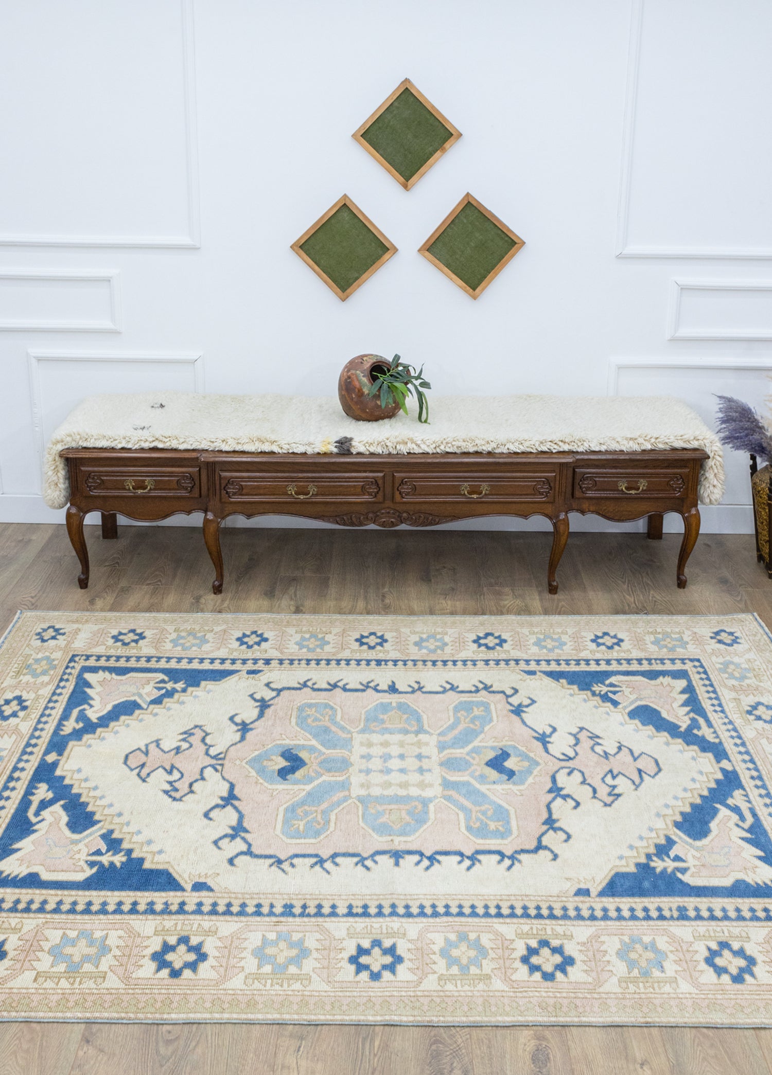 Kaman Oriental Figürlü El Dokuma Yün Halı 178x257 cm