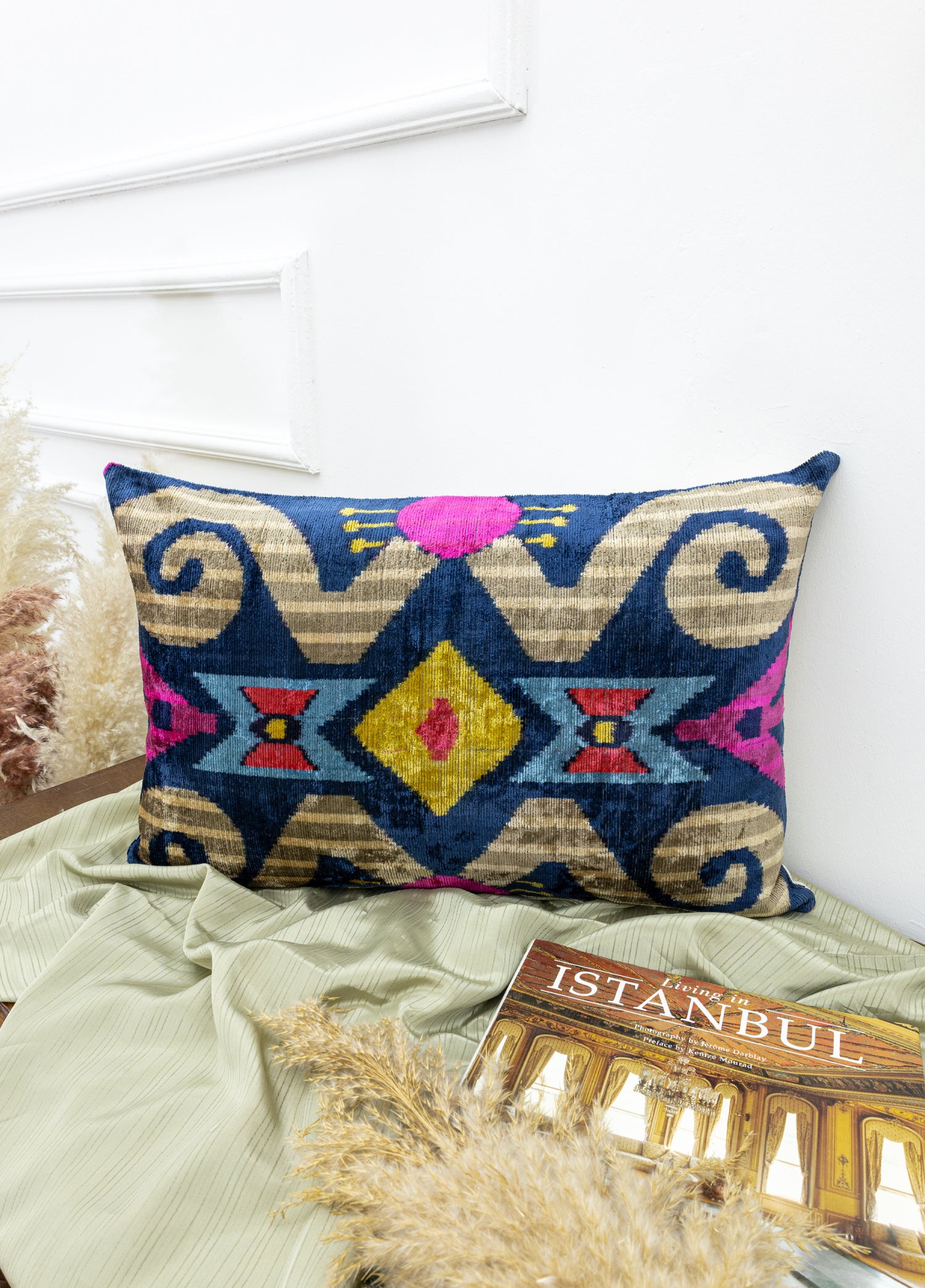 Jean El Yapımı Kadife Kırlent 60x40 cm