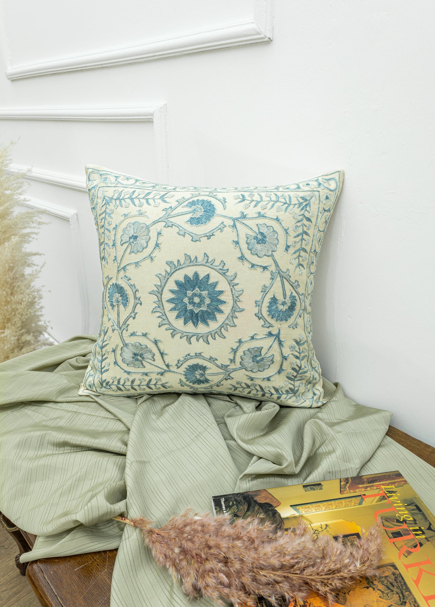 Florin El Yapımı Suzani Kırlent 50x50 cm