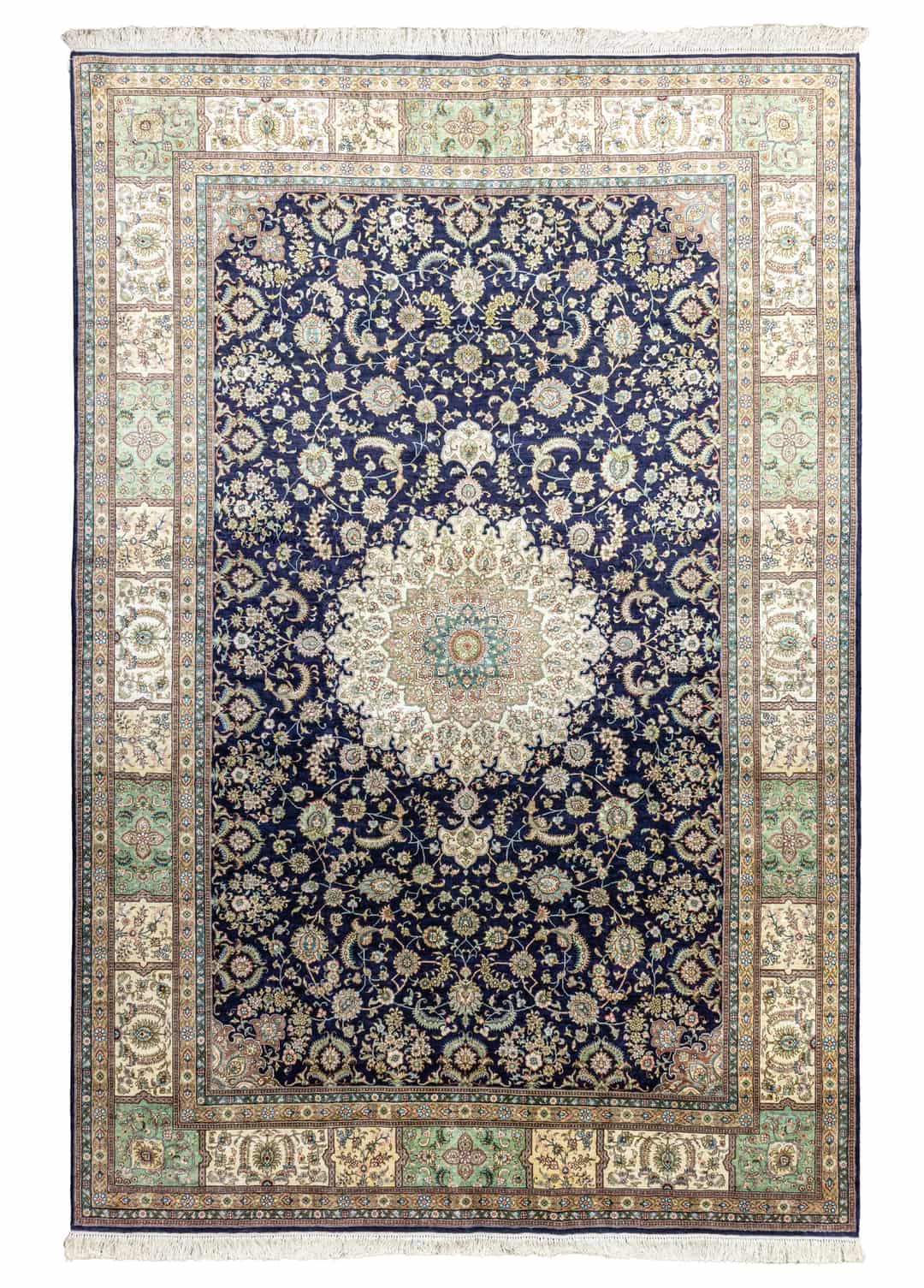 Sandine Madalyon Desenli İpek Halı 184x268 cm