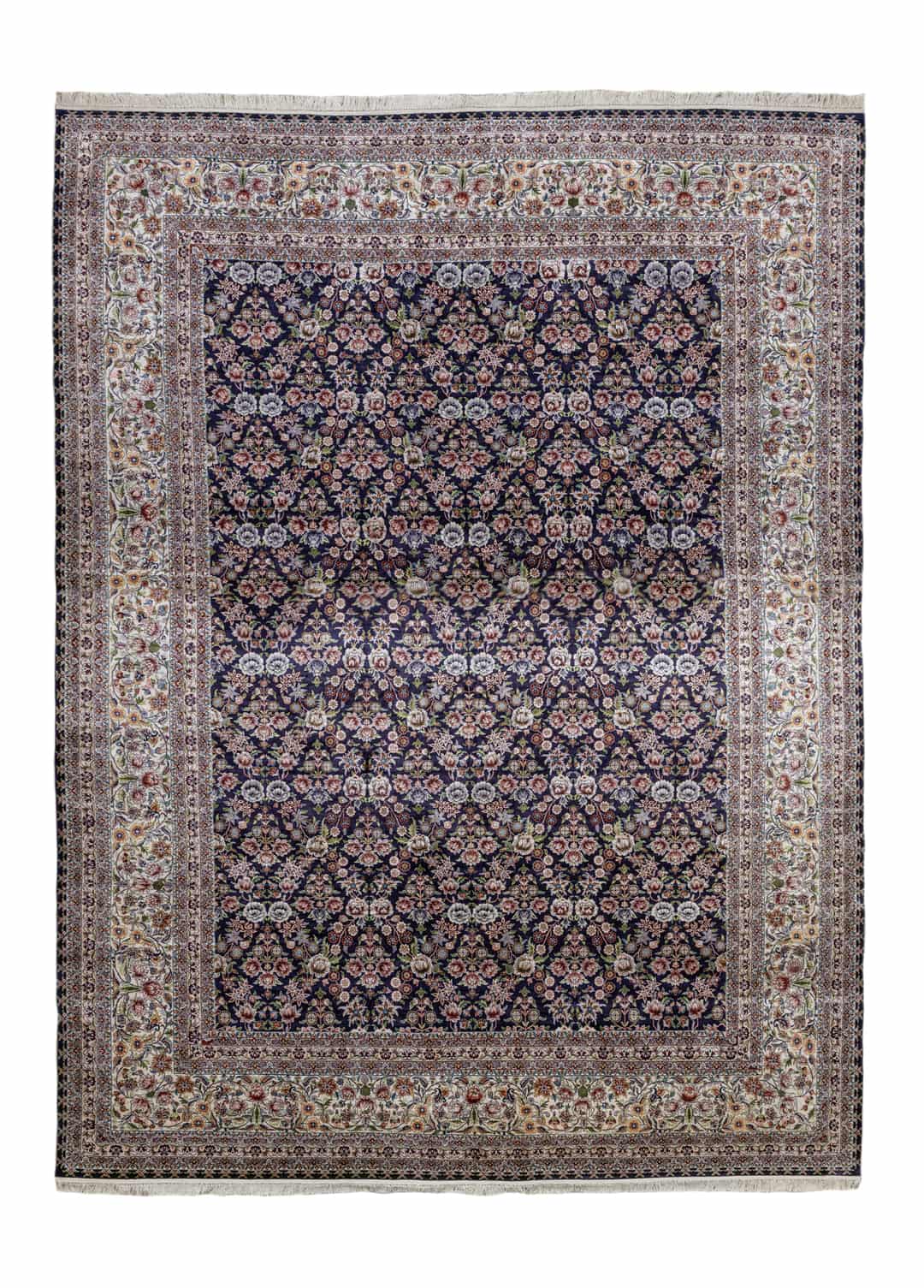 Sariya Serpme Çiçek Motifli İpek Halı 277x359 cm