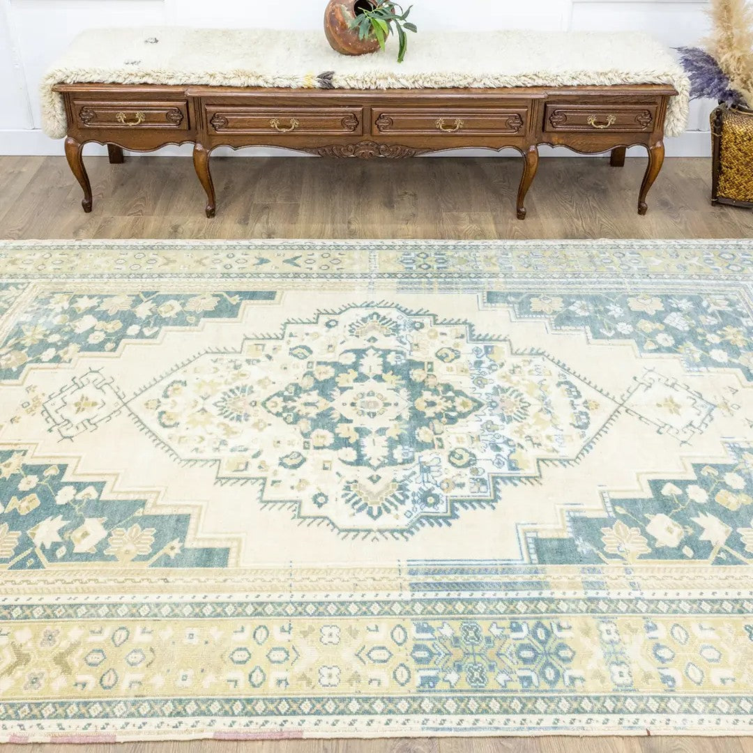 Which Region of Turkey is Famous for Rugs?