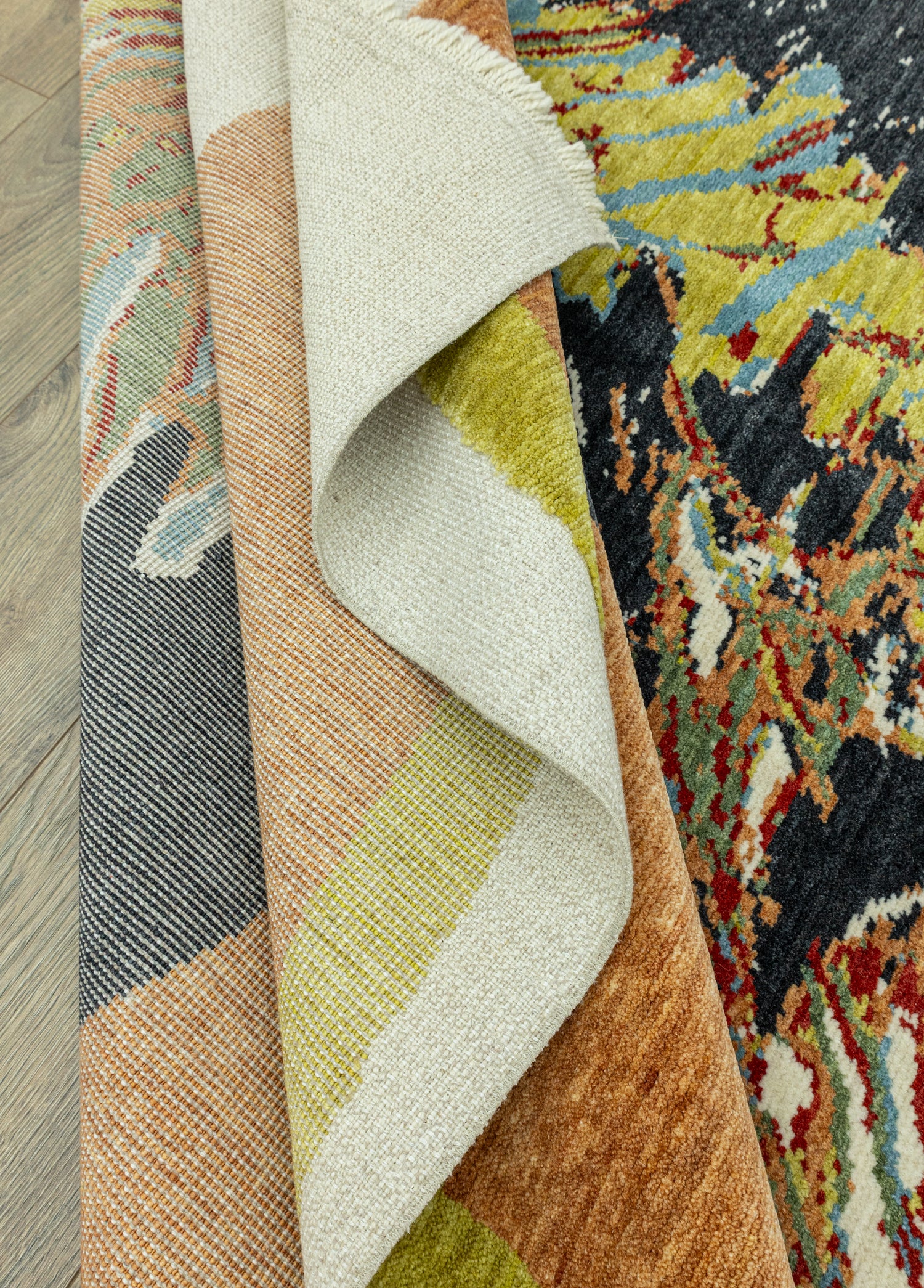 Kayla Soyut Tasarımlı Tezgah Dokuma Halı 209x305 cm