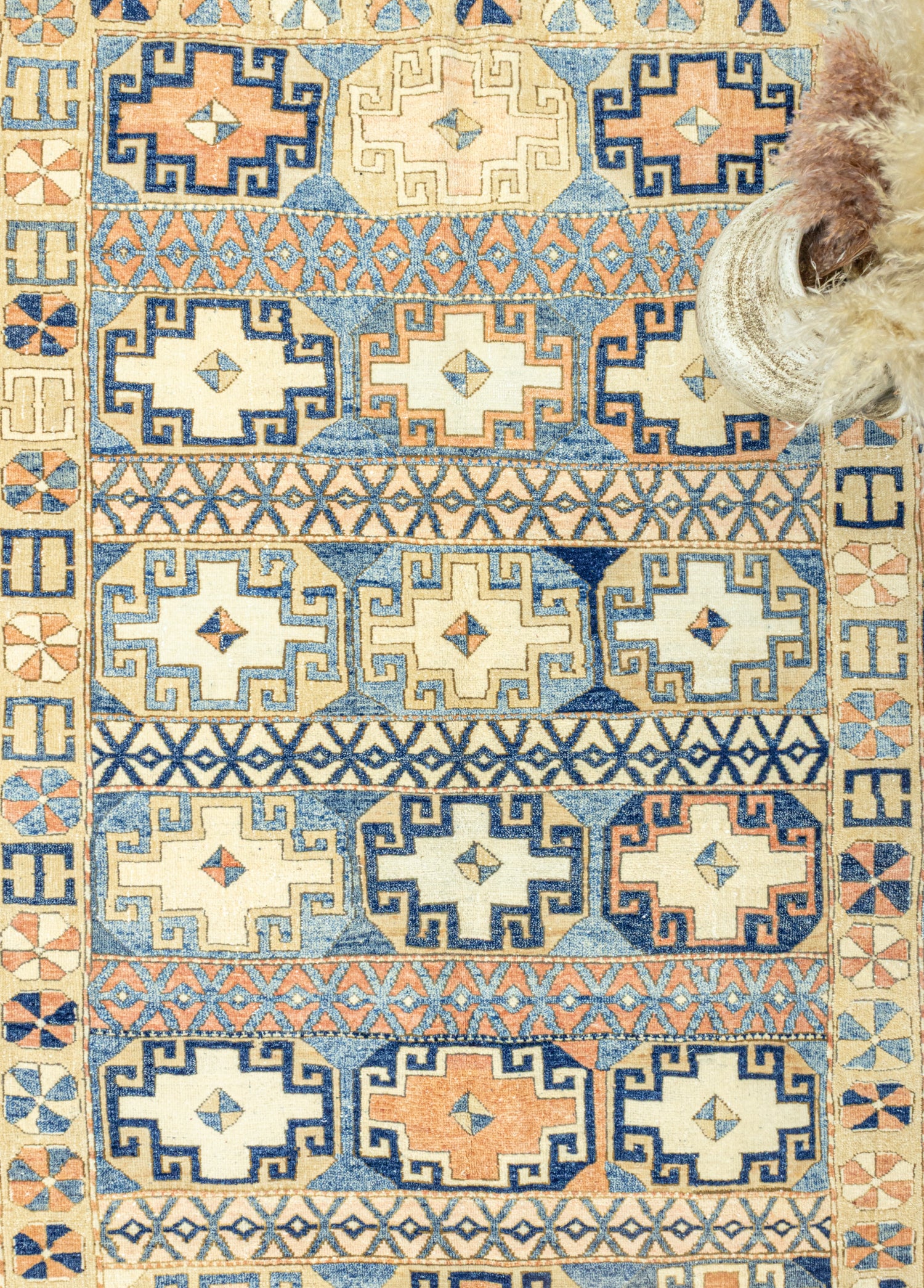 Roza İlkel Tasarımlı El Dokuma Halı 163x255 cm