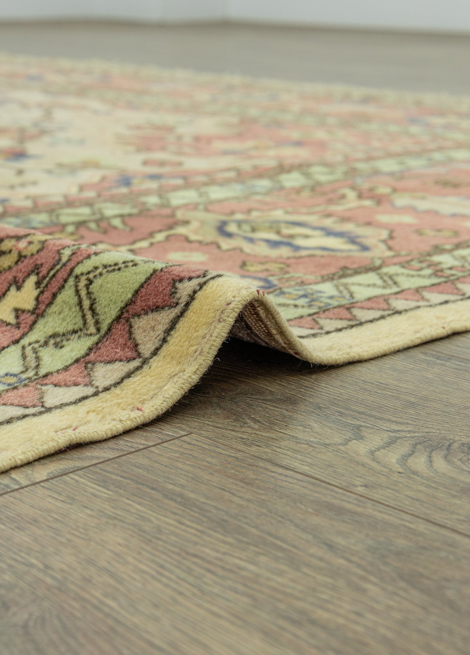 Eflin El Dokuma Milas Halı 306x337 cm