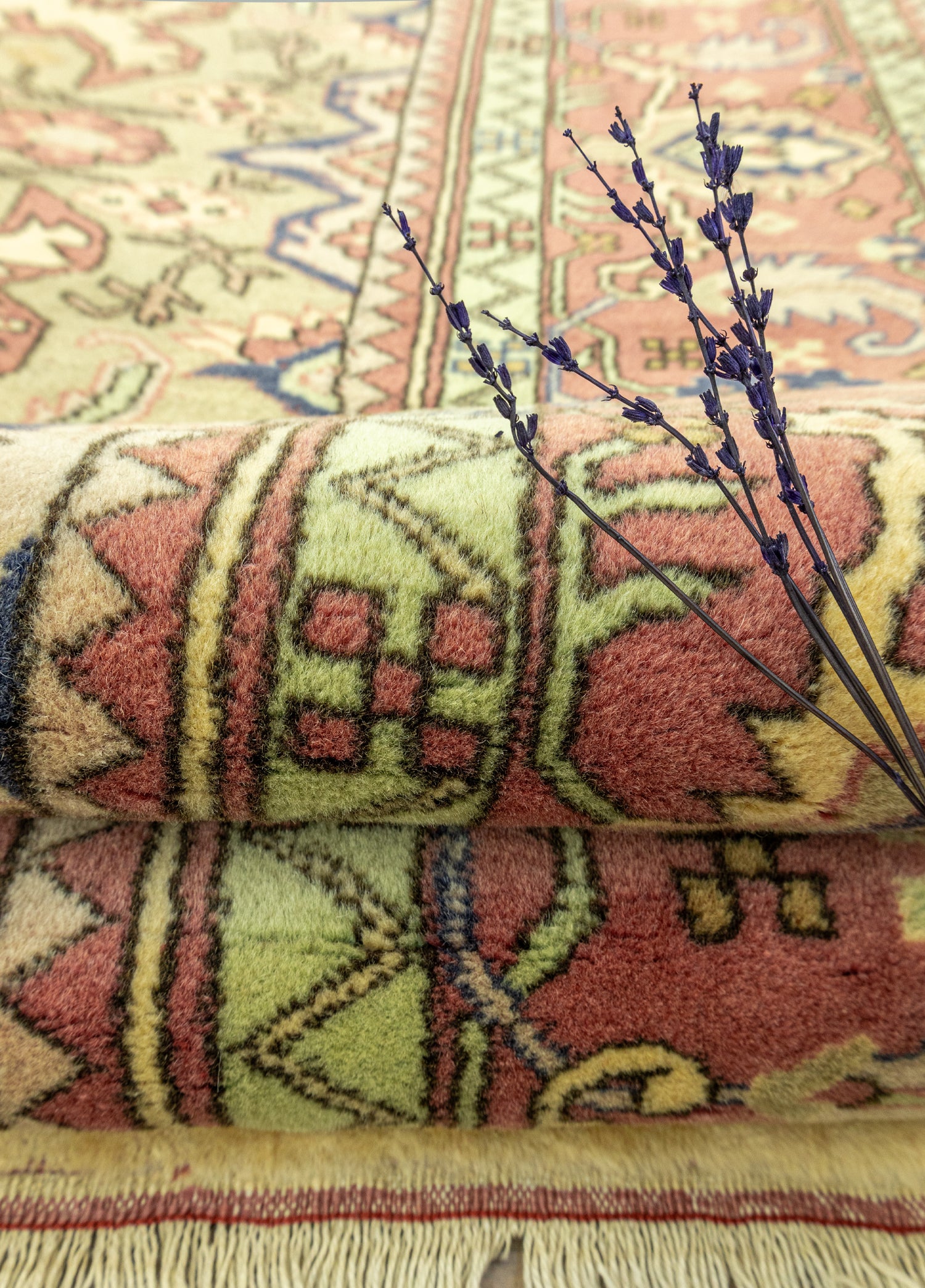 Eflin El Dokuma Milas Halı 306x337 cm