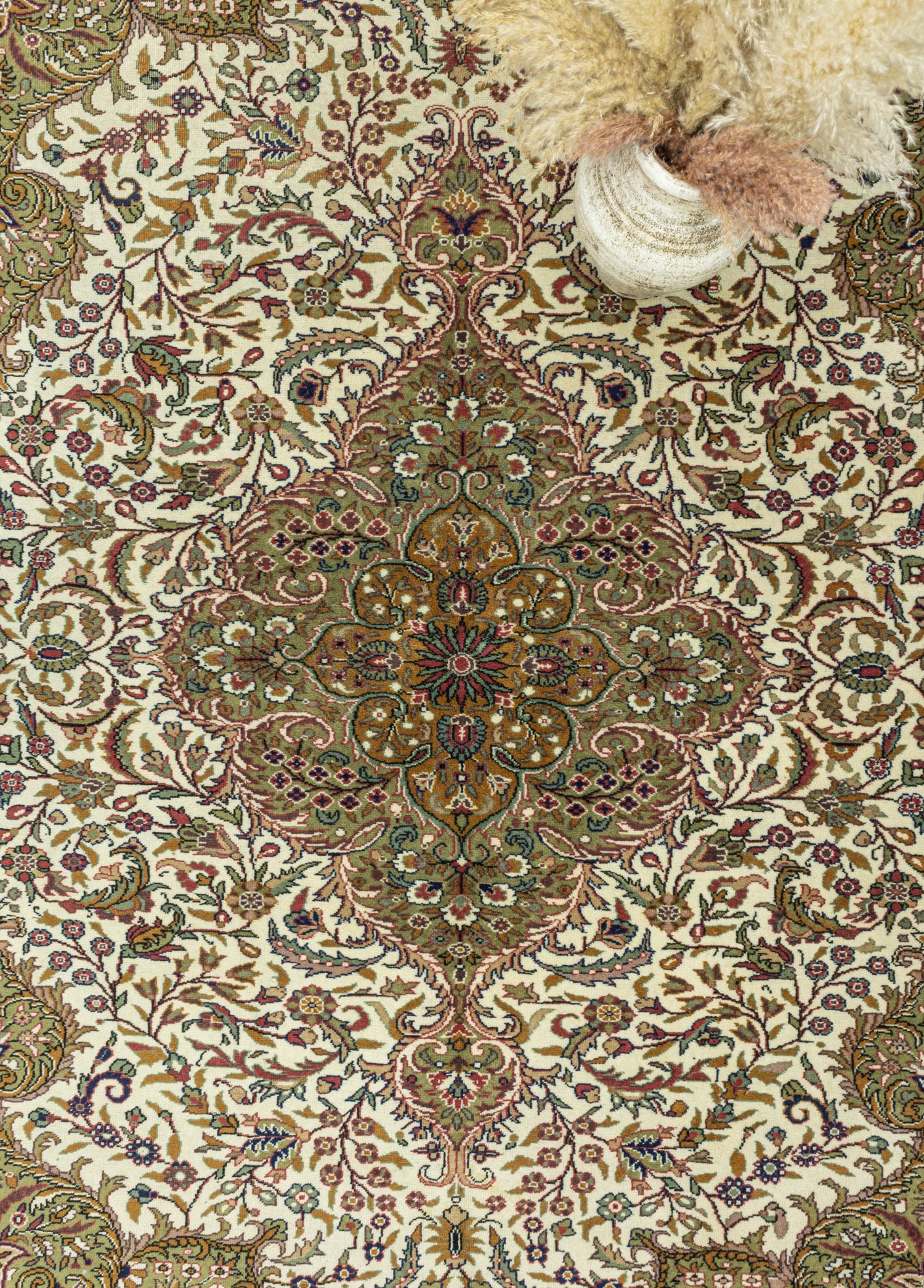 Benice Madalyon Tasarımlı Bünyan Halı 200x295 cm