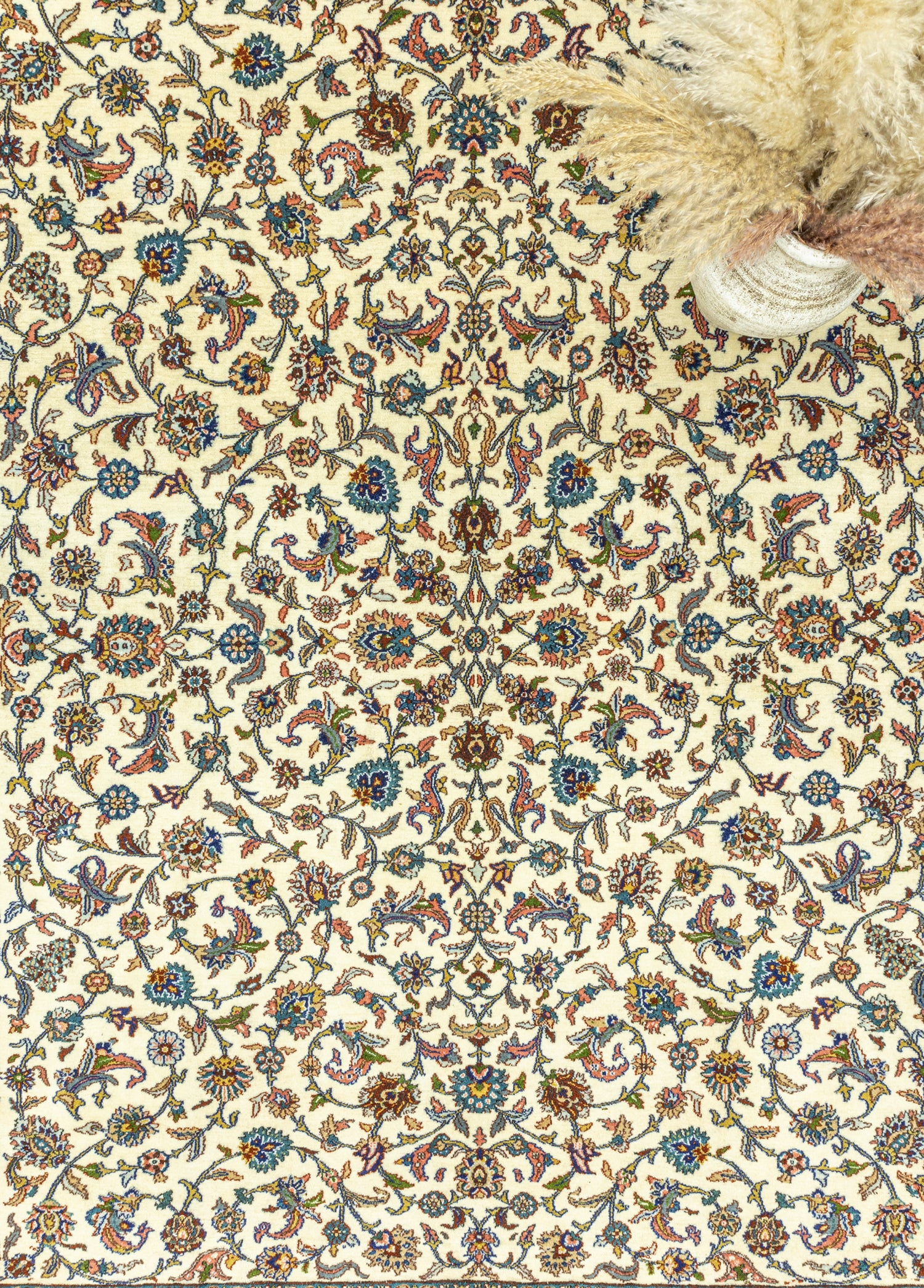 Zemes Çiçek Motifli El Dokuma Hereke Halı 209x268 cm