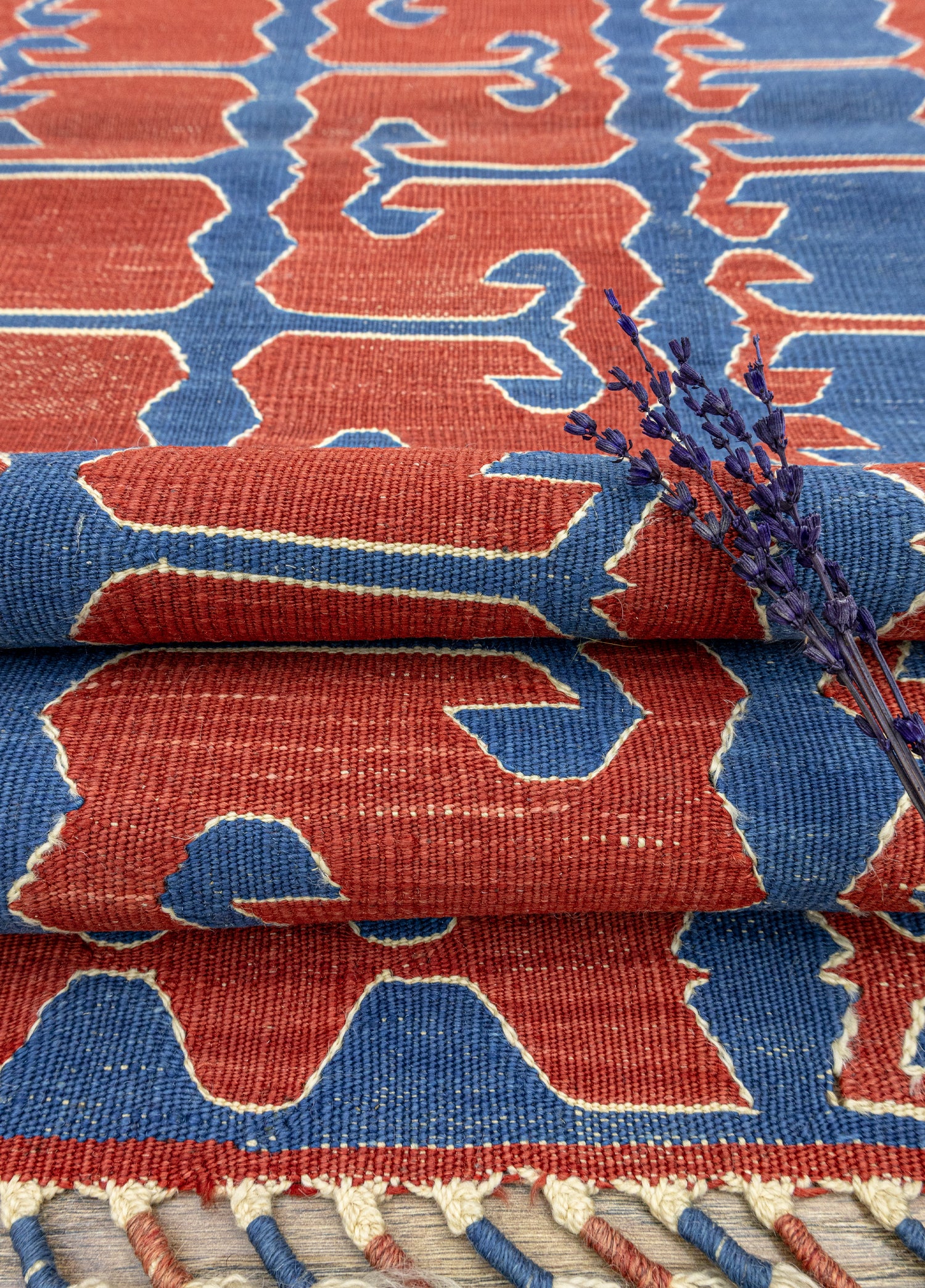 Nova El Dokuma Kırmızı Yüncü Kilim 132x174 cm