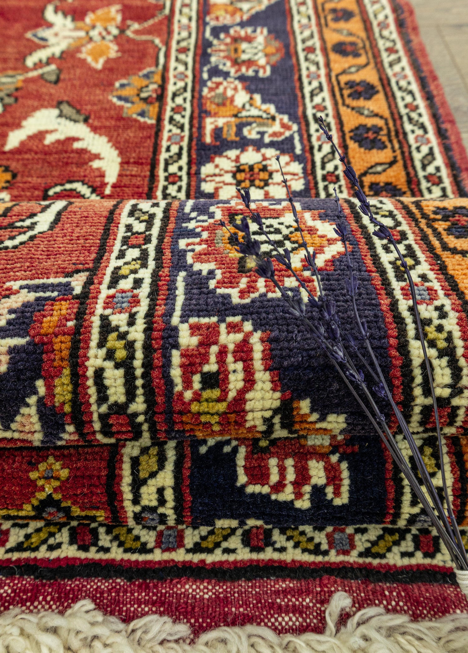 Kazvin Floral Desenli Yün Halı 143x250 cm