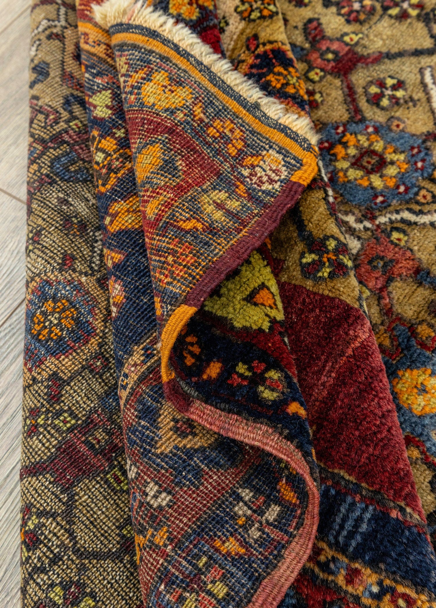 Sivas, Traditional Hand-Woven Antique Carpet 113x148 cm – Soho Antiq