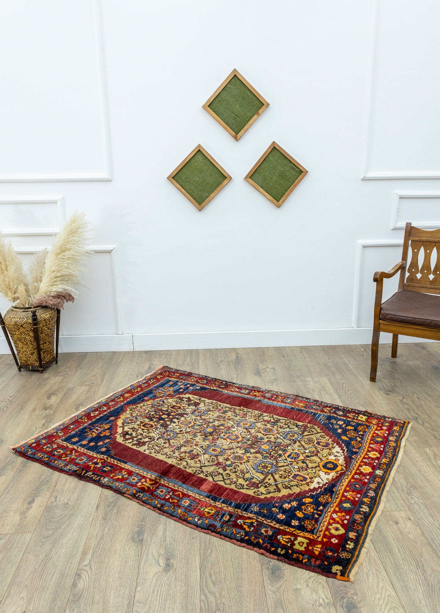 Sivas, Traditional Hand-Woven Antique Carpet 113x148 cm – Soho Antiq