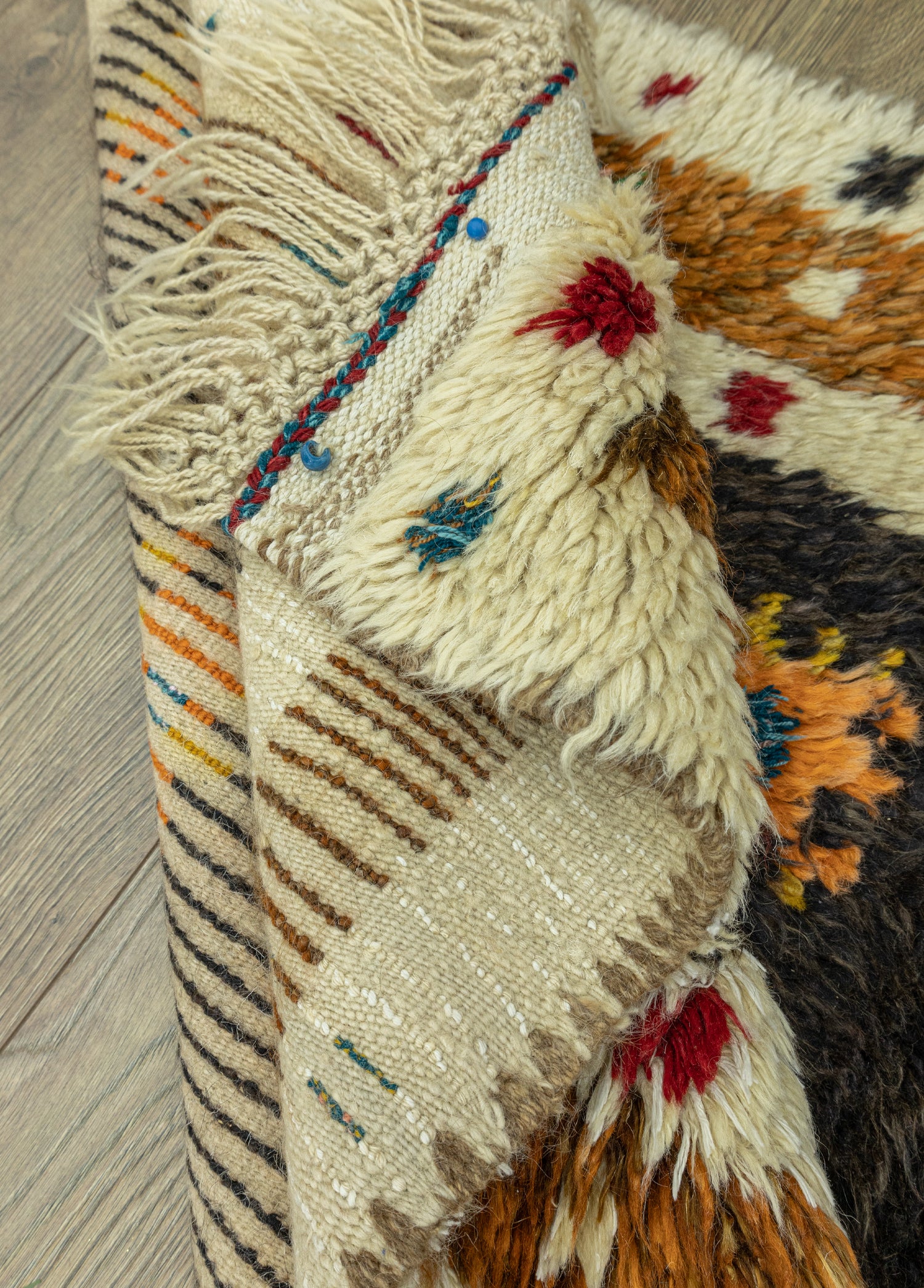 Neyt İlkel Desenli Tülü Halı 87x164 cm