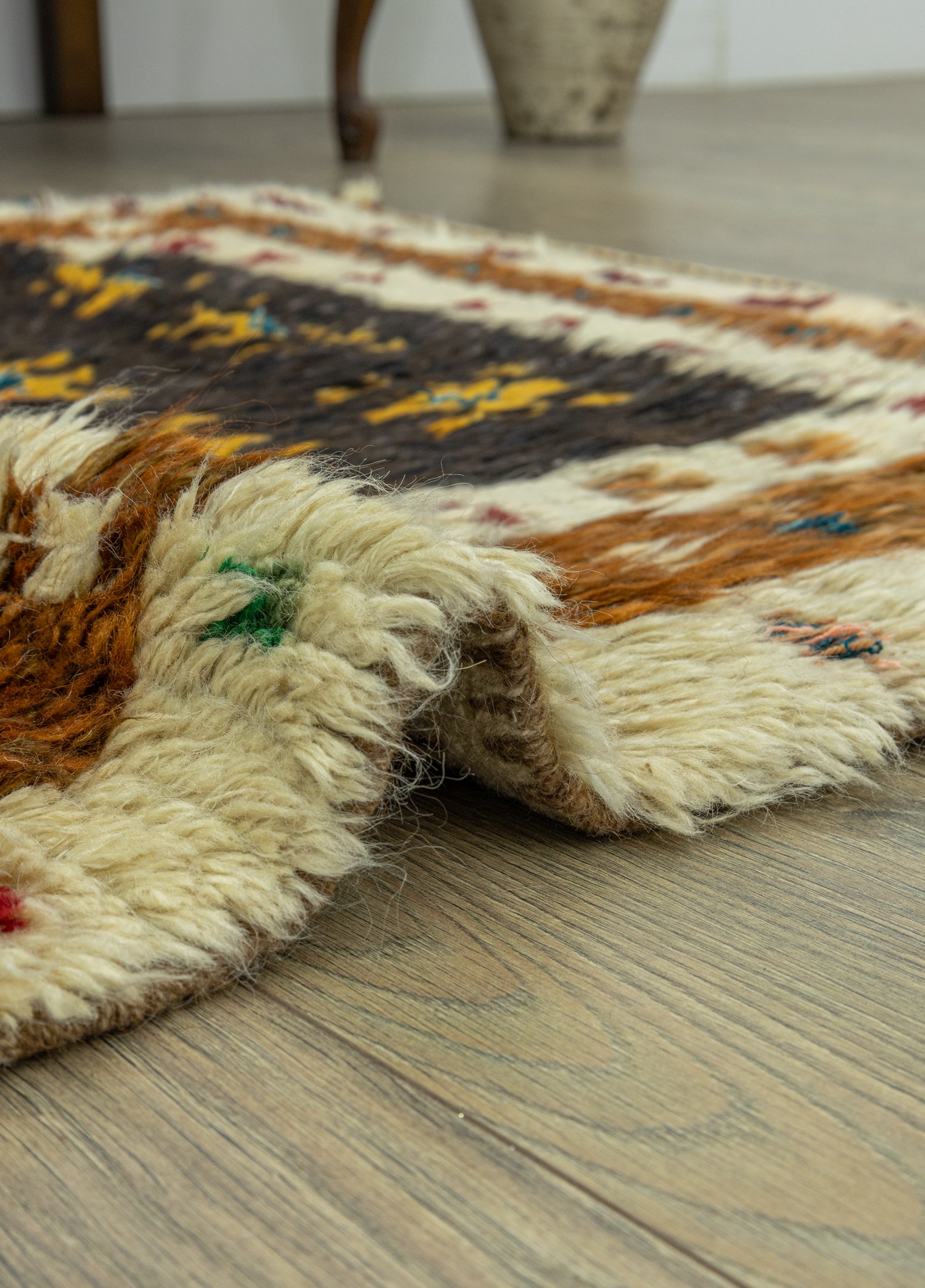 Neyt İlkel Desenli Tülü Halı 87x164 cm