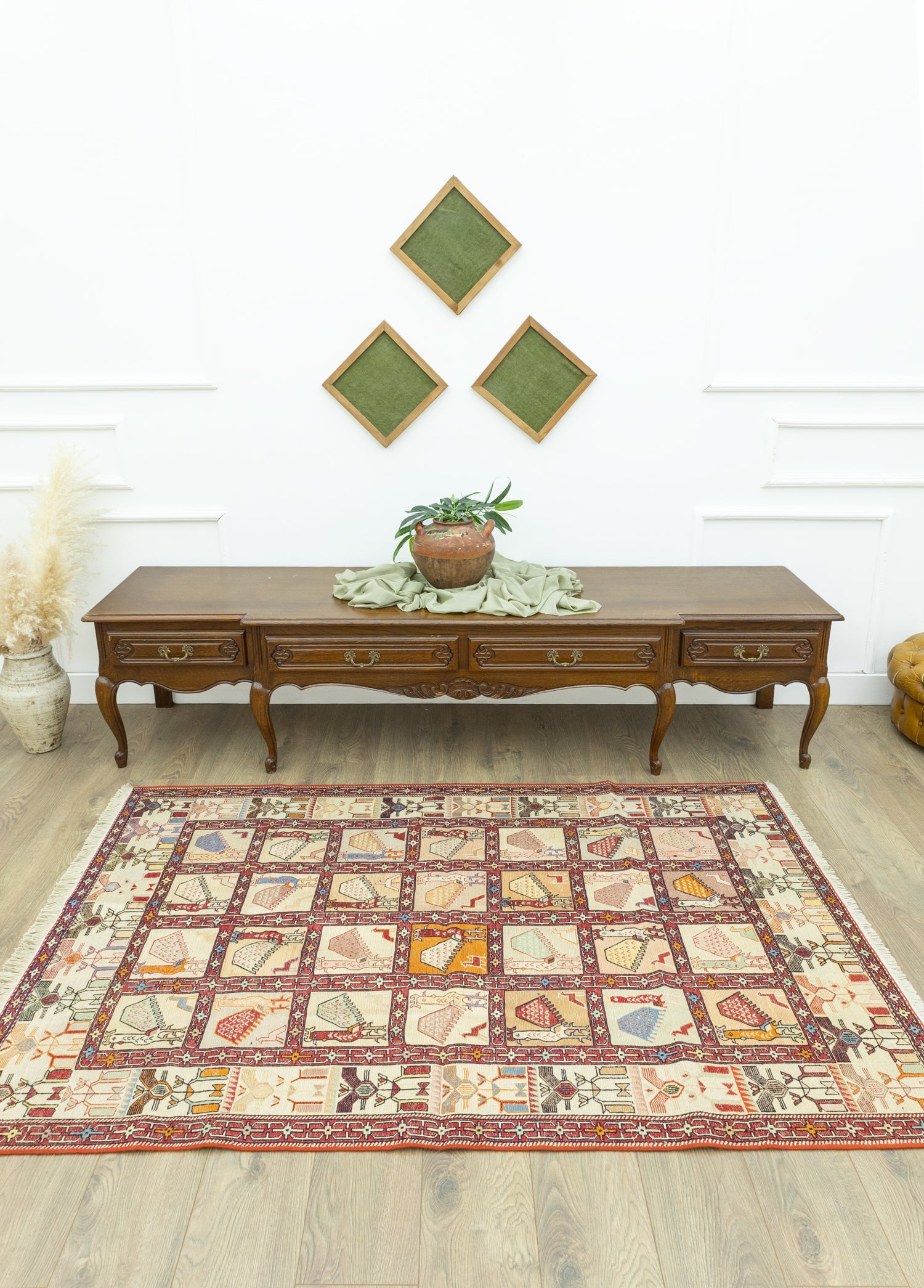 Dehri Hayvan Figürlü İpek Kilim 131x197 cm