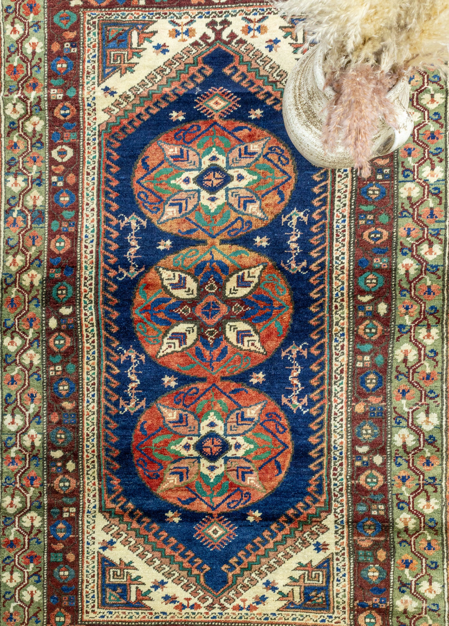 İvan El Dokuma Döşemealtı Yün Halı 122x188 cm