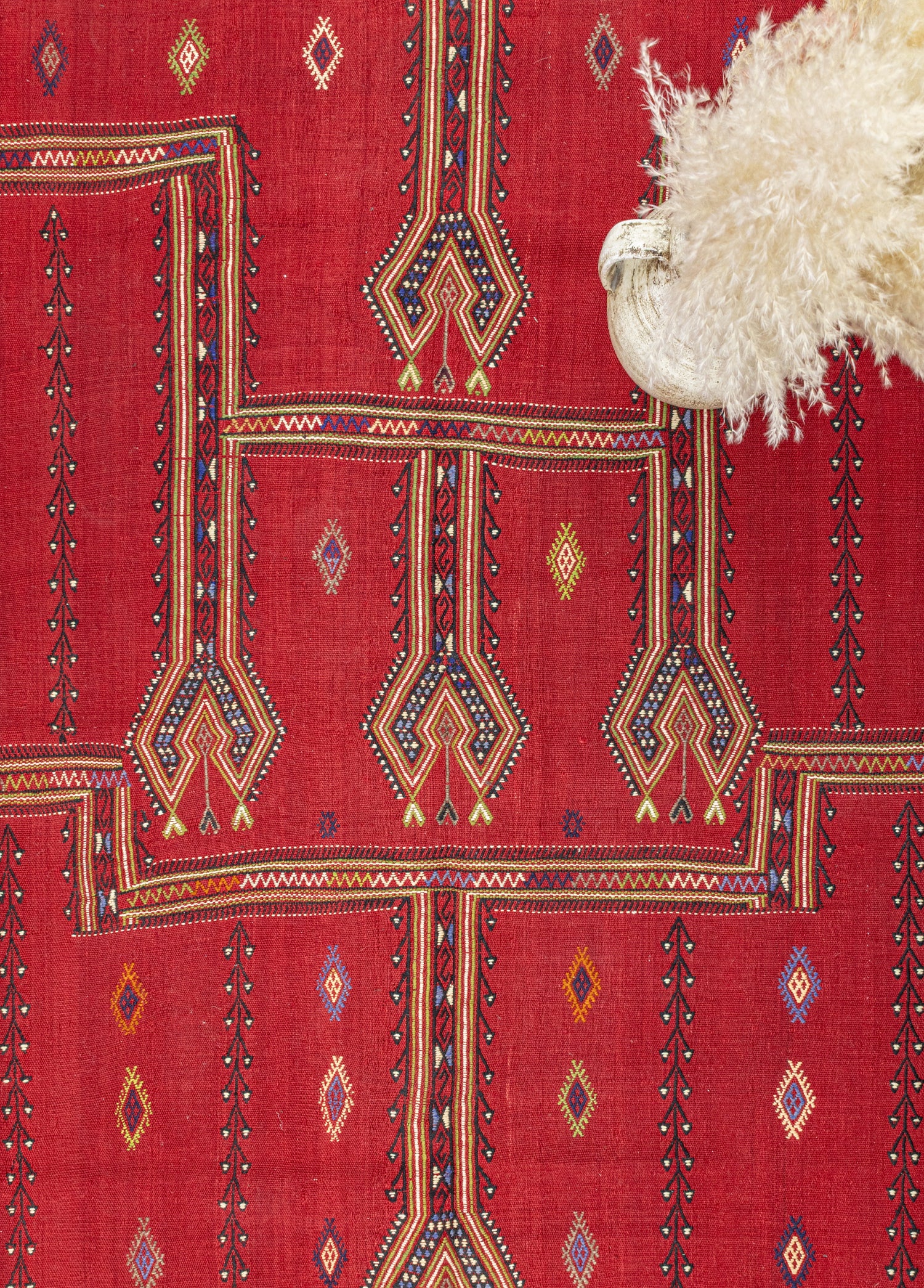 Birgos Anahtar Motifli Yün Kilim 164x225 cm