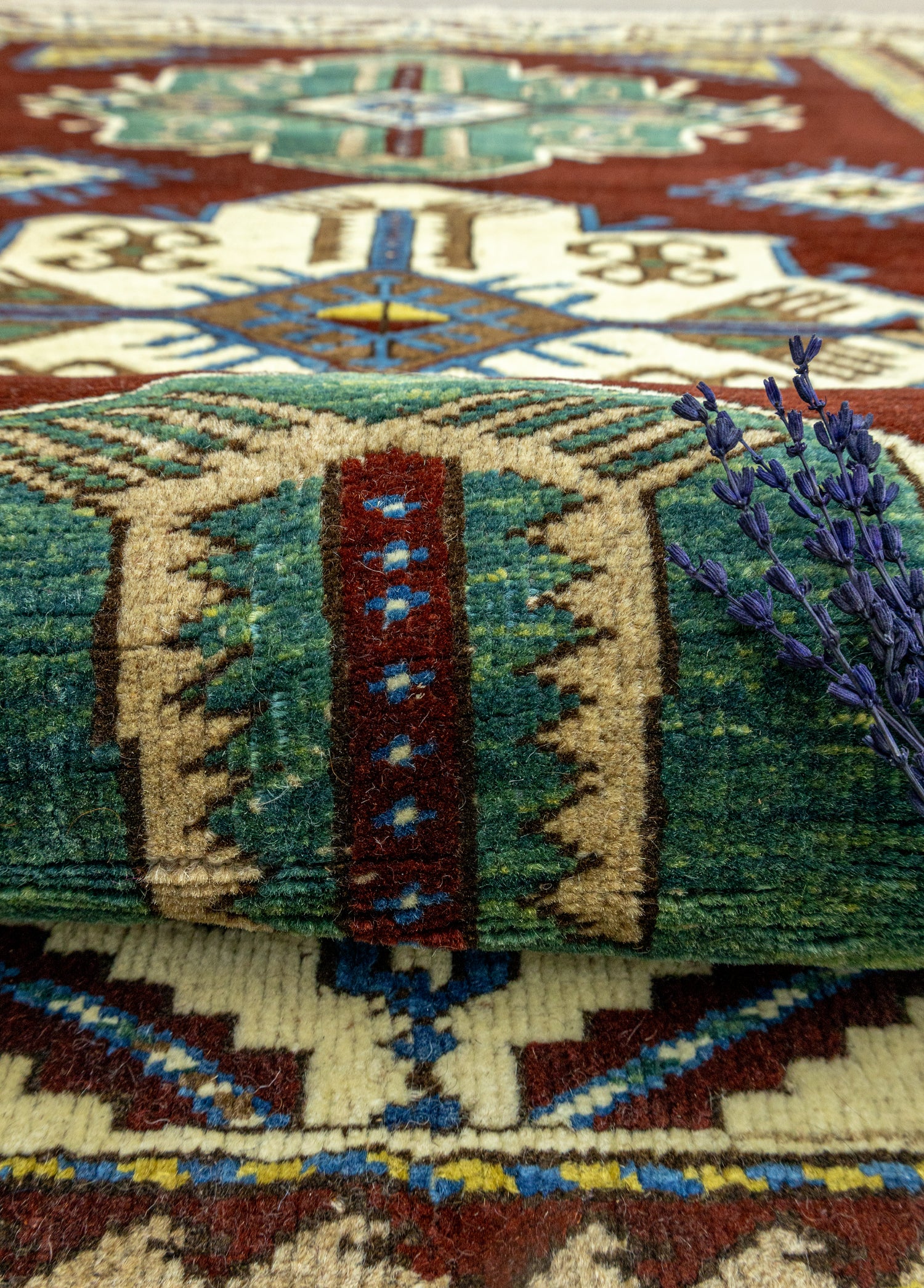 Lilyum Rustik Tasarımlı Yün Halı 140x177 cm