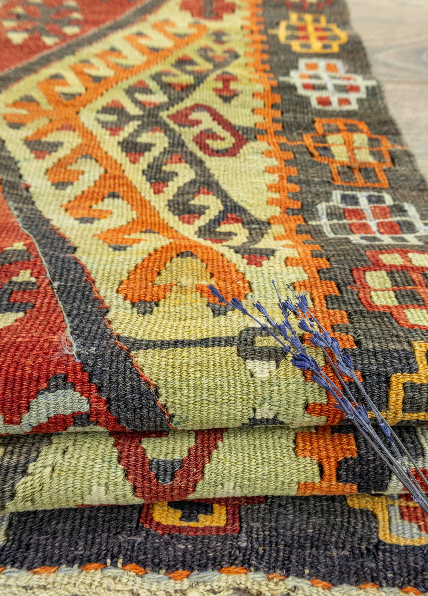 Elnara Geometrik Tasarımlı Yün Kilim 102x145 cm