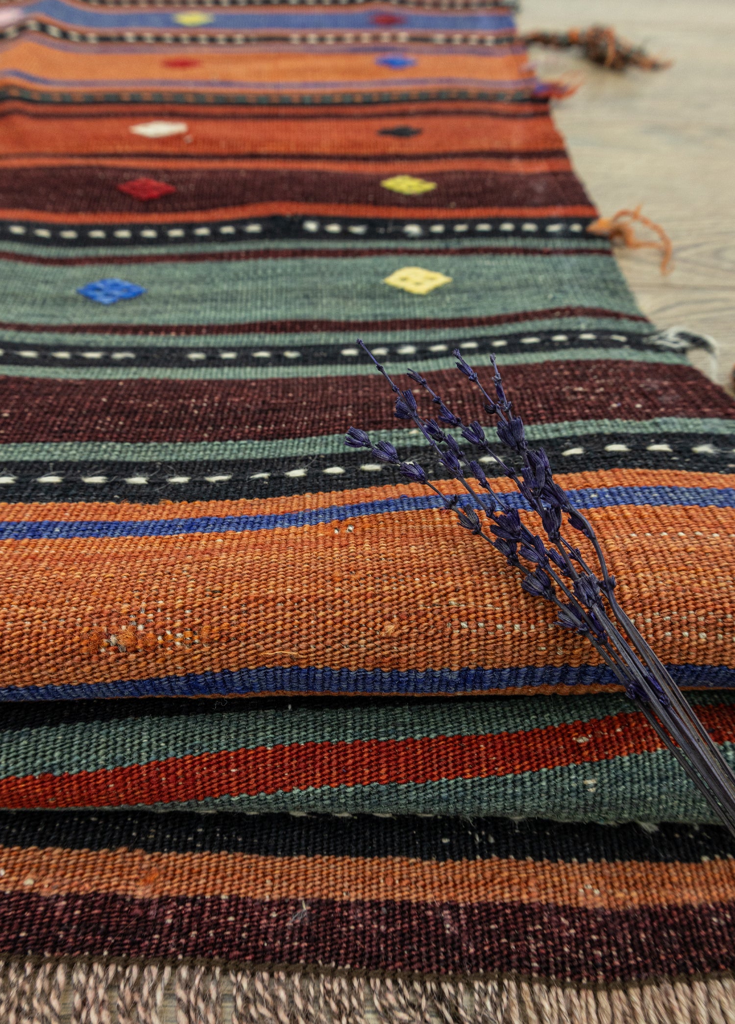 Arvin El Dokuma Kök Boya Kilim 147x203 cm