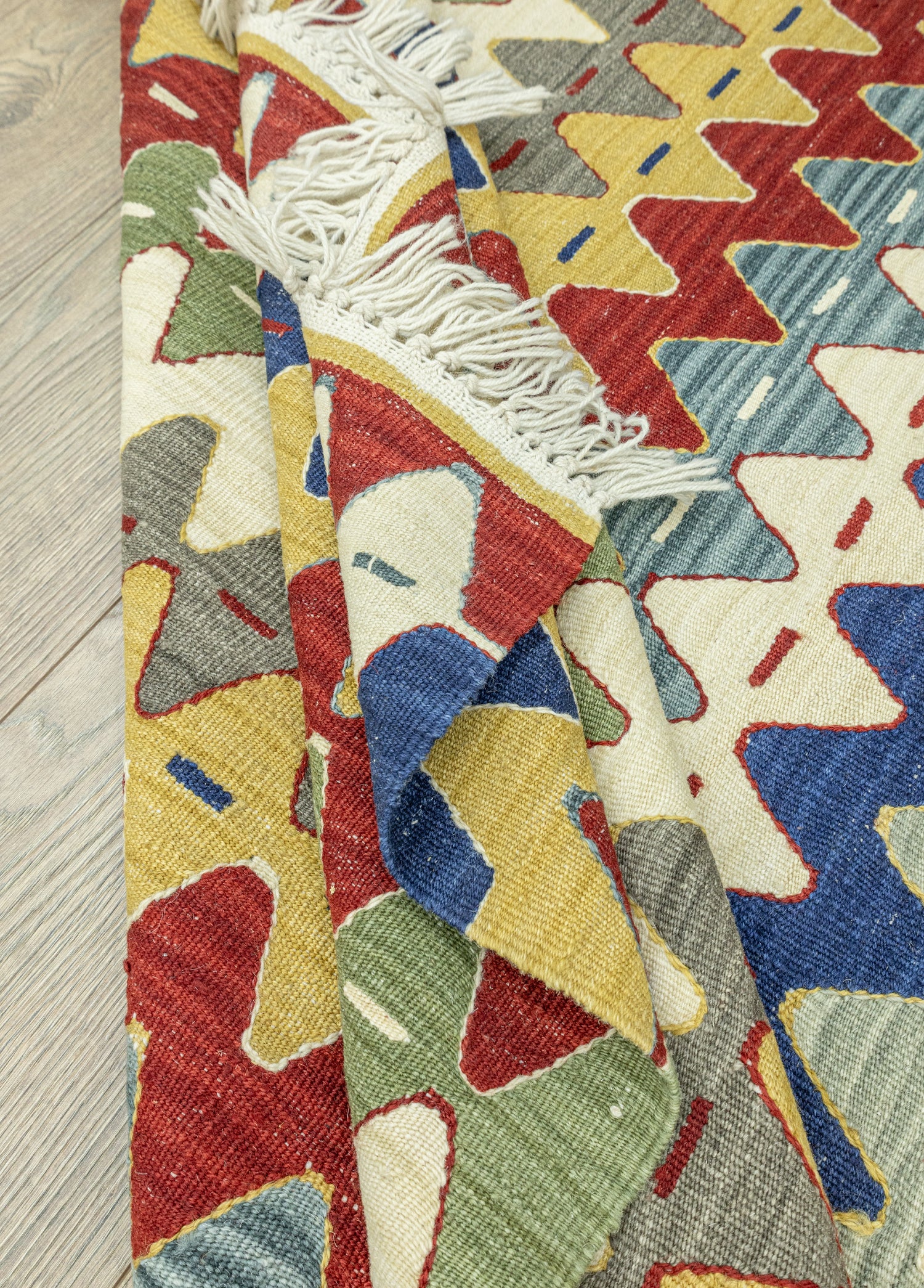 Armiya Modern Hand-Woven Wool Kilim 120x171 cm