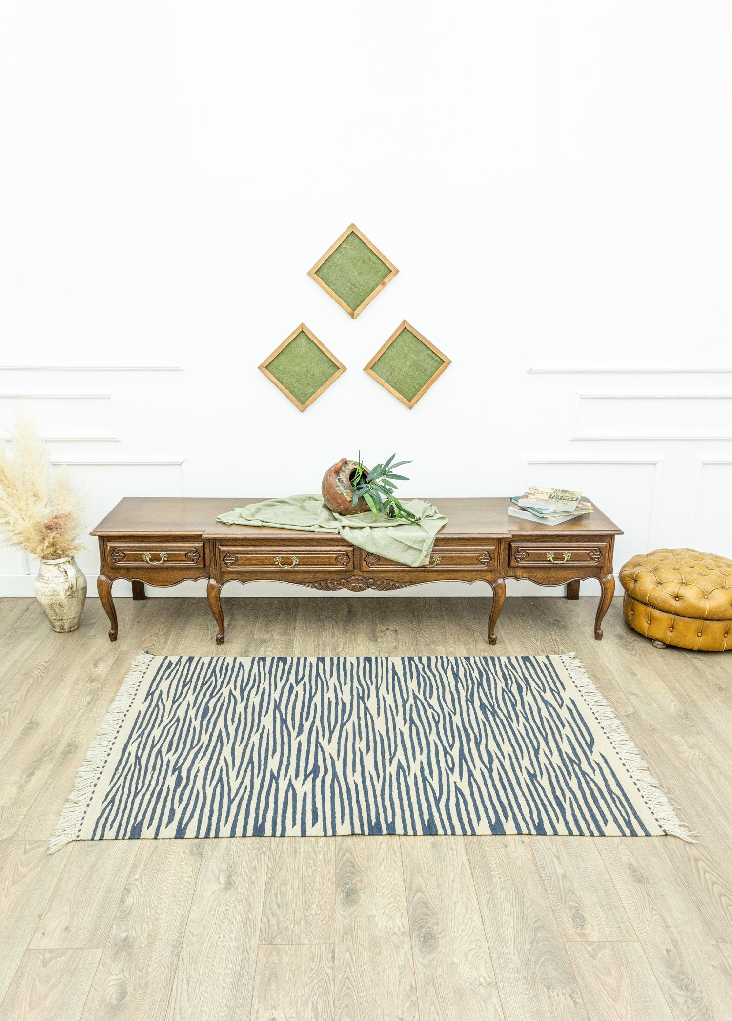 Zeta Zebra Patterned Hand Woven Kilim 111x176 cm