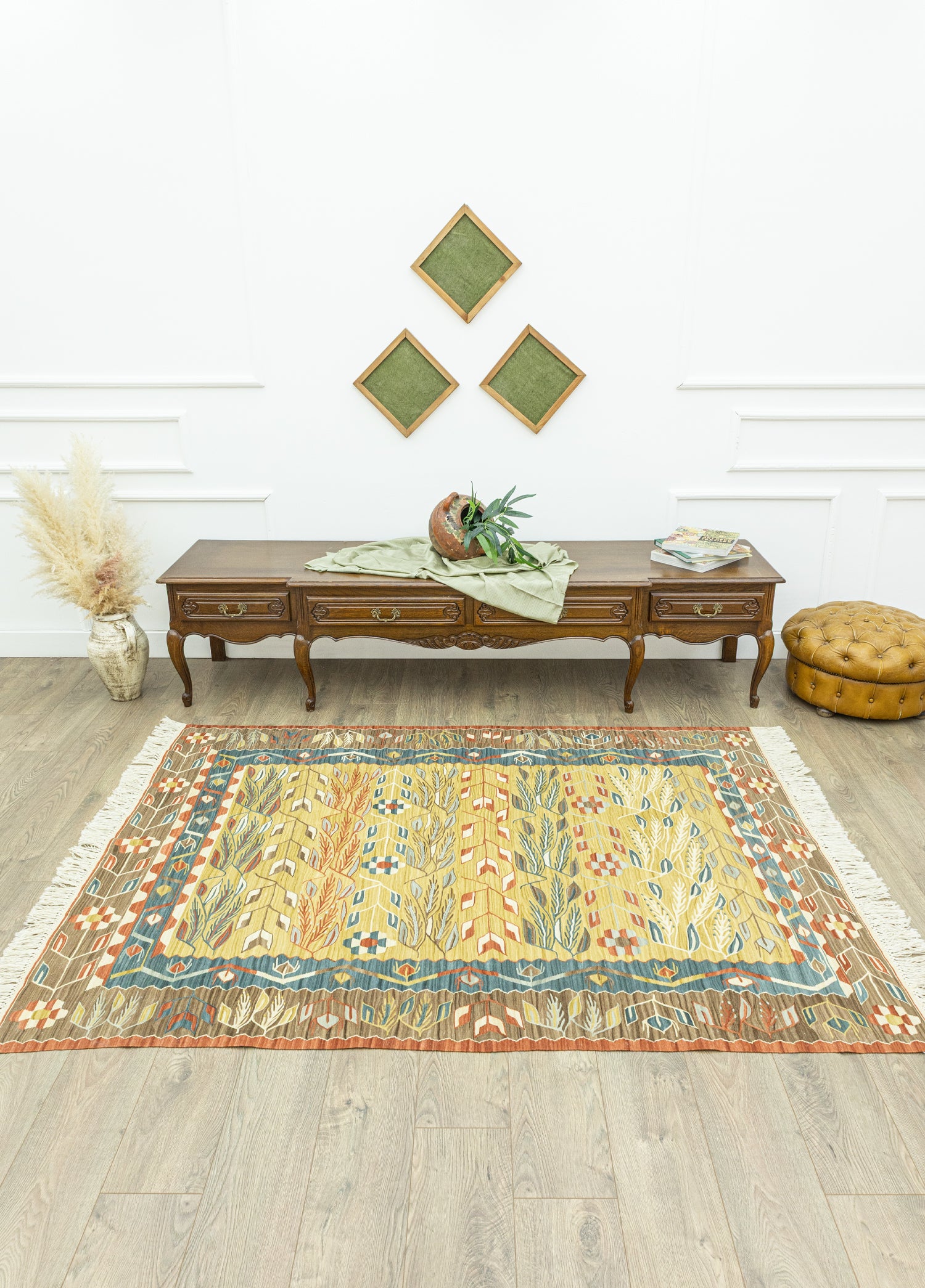 Kadio Çiçek Desenli Yün Kilim 156x209 cm