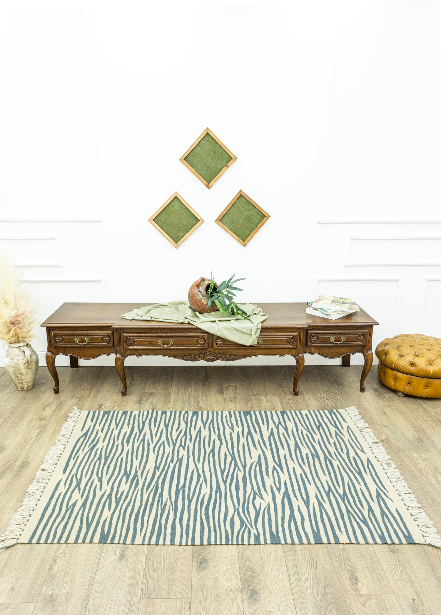 Mirva Modern Tasarımlı Yün Kilim 113x175 cm