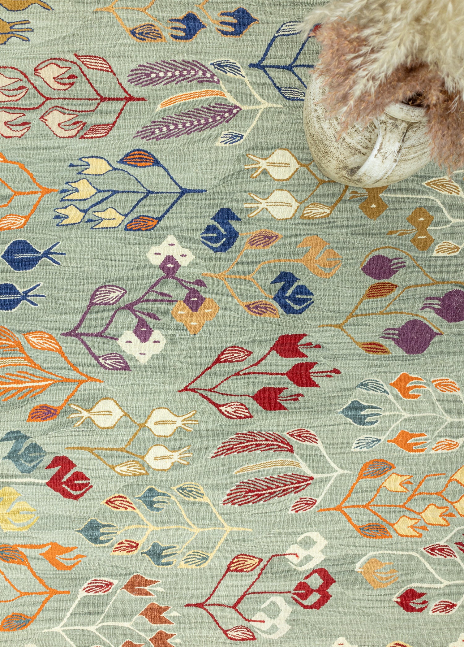 Glenn Çiçek Motifli Yün Kilim 114 x 160