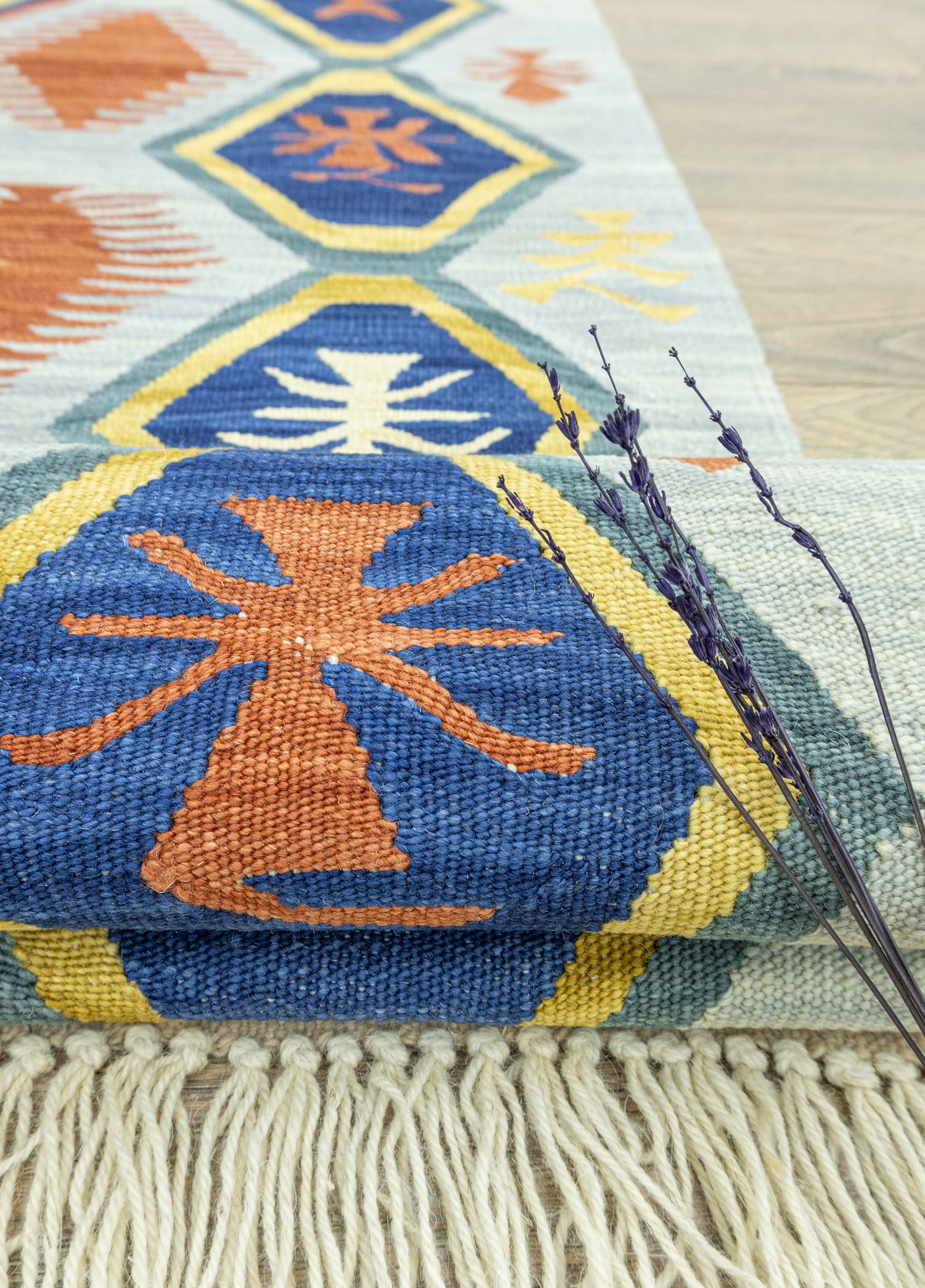 Miraz Geometrik Tasarımlı Yün Kilim 113x172 cm