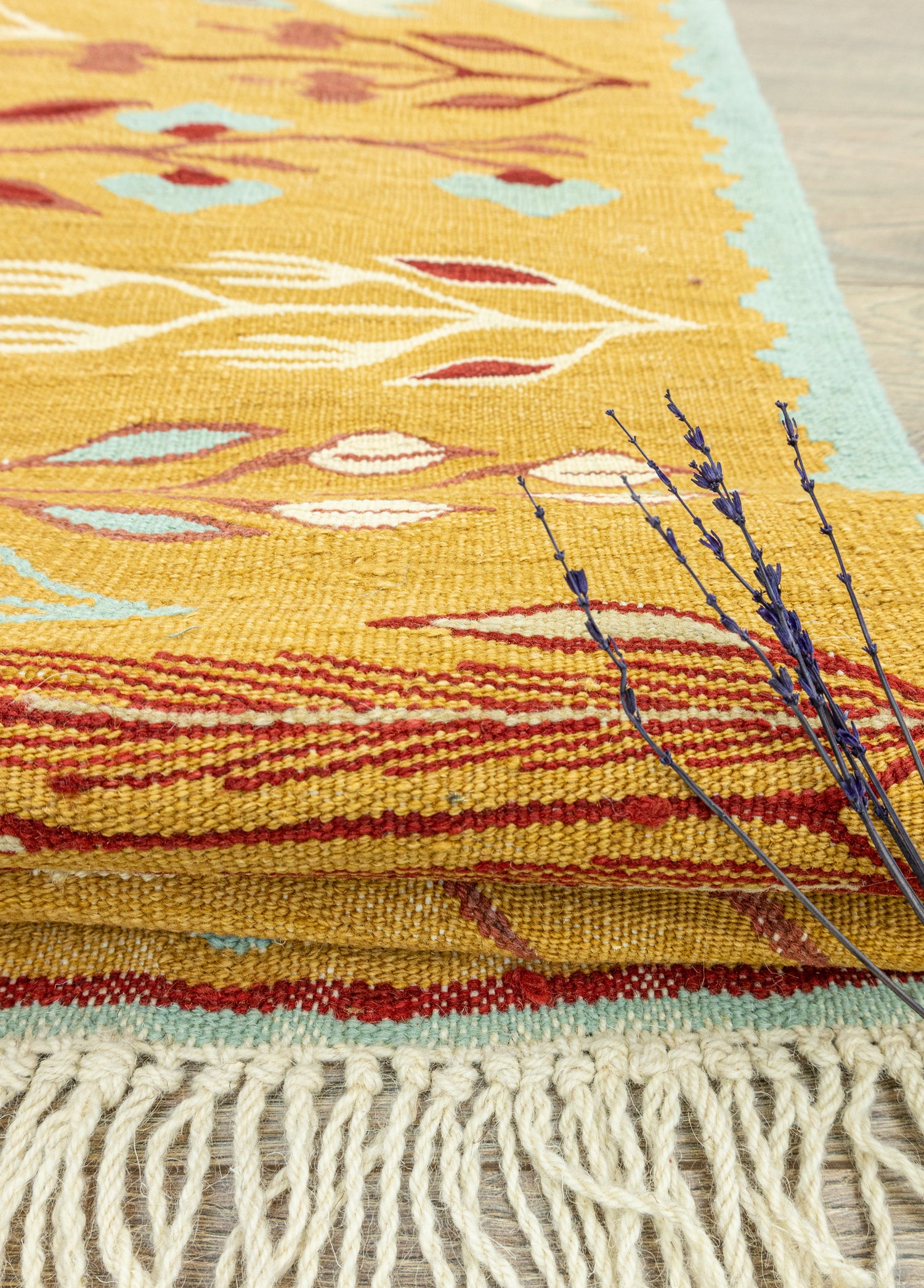 Tiva Çiçekli El Dokuma Kilim 124x171 cm