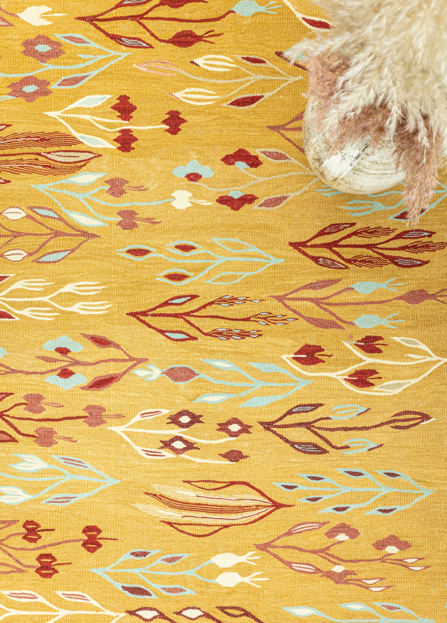 Tiva Çiçekli El Dokuma Kilim 124x171 cm