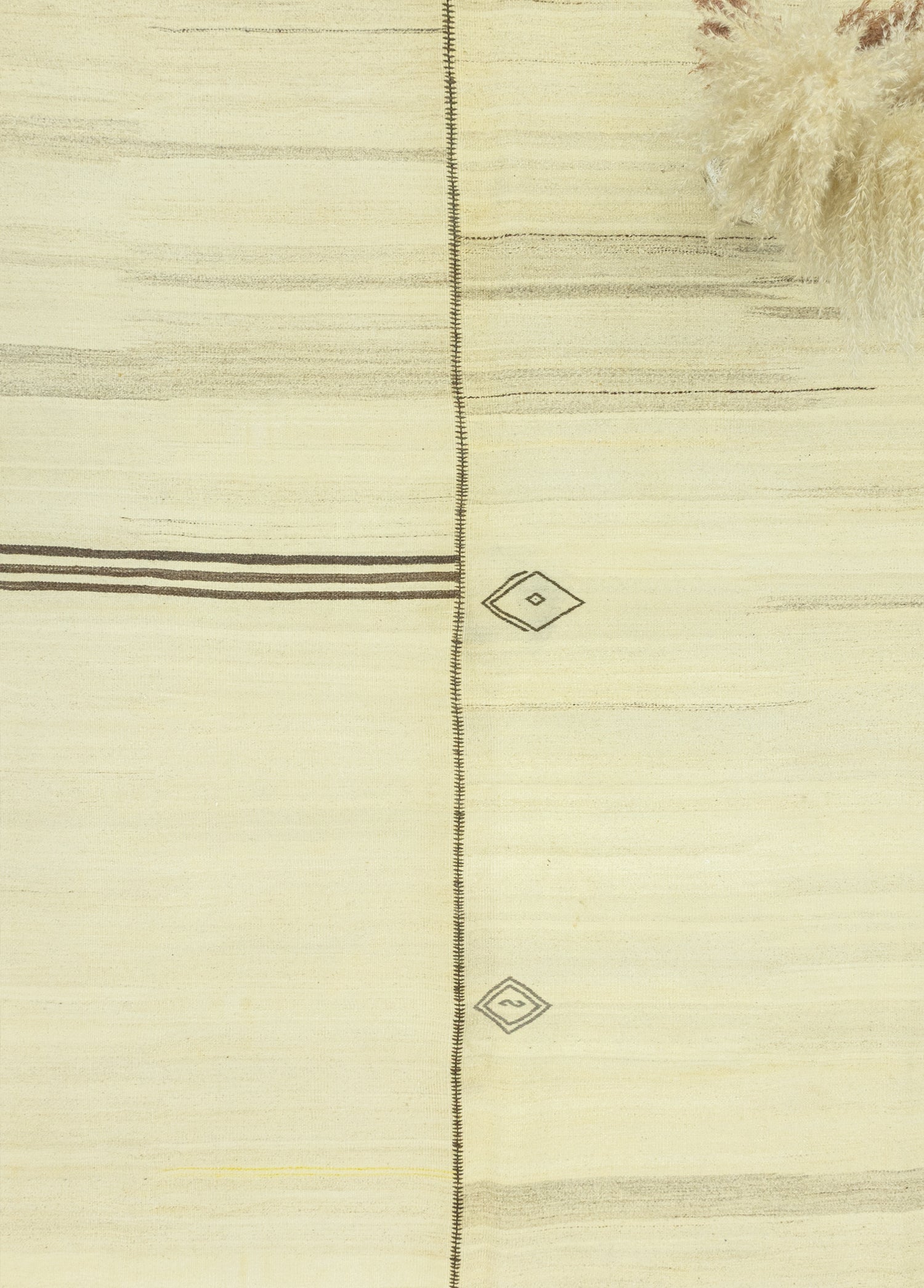 Solara Dekoratif Yün Haba Kilim 317x373 cm