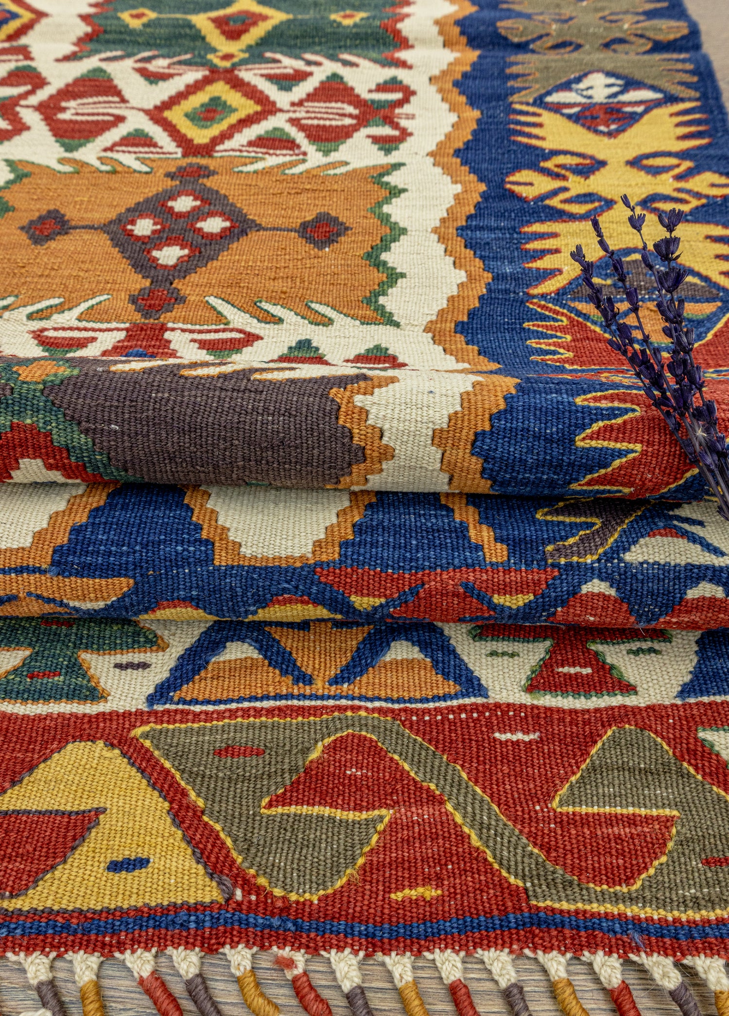 Rhea Hotamış El Dokuma Yün Kilim 140x187 cm