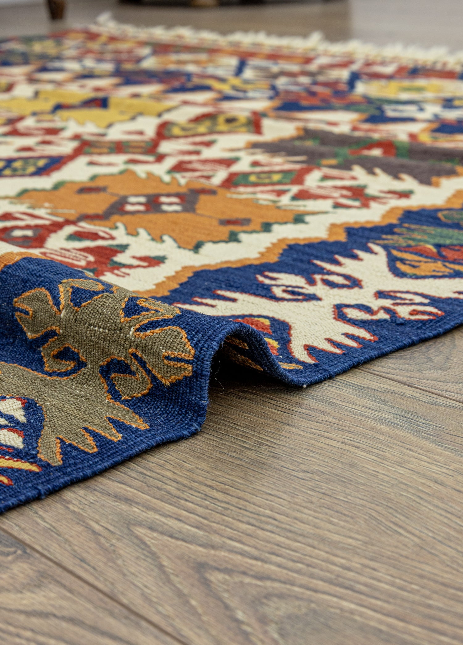 Rhea Hotamış El Dokuma Yün Kilim 140x187 cm