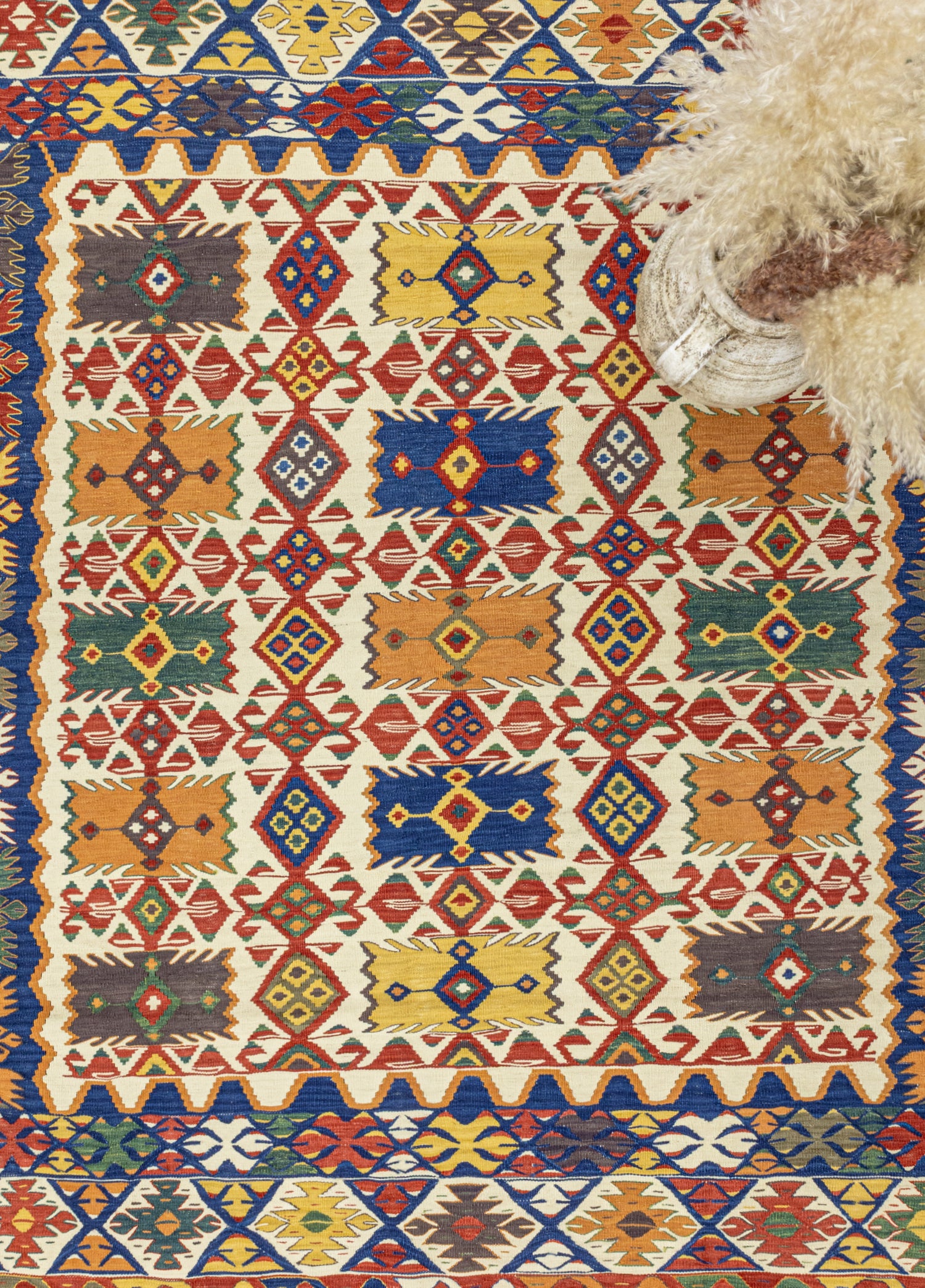 Rhea Hotamış El Dokuma Yün Kilim 140x187 cm