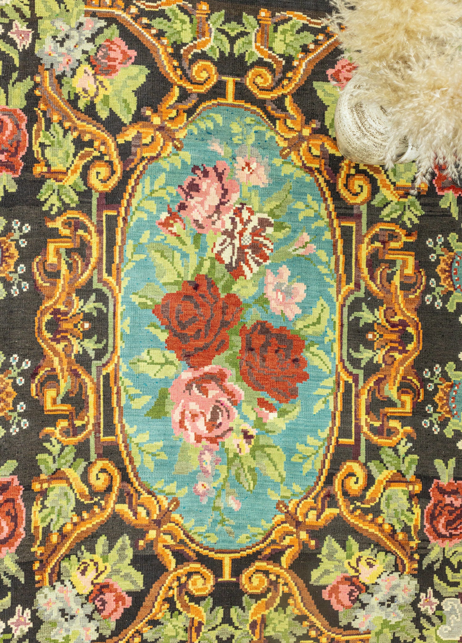 Gaia Floral El Dokuma Yün Kilim 191x310 cm