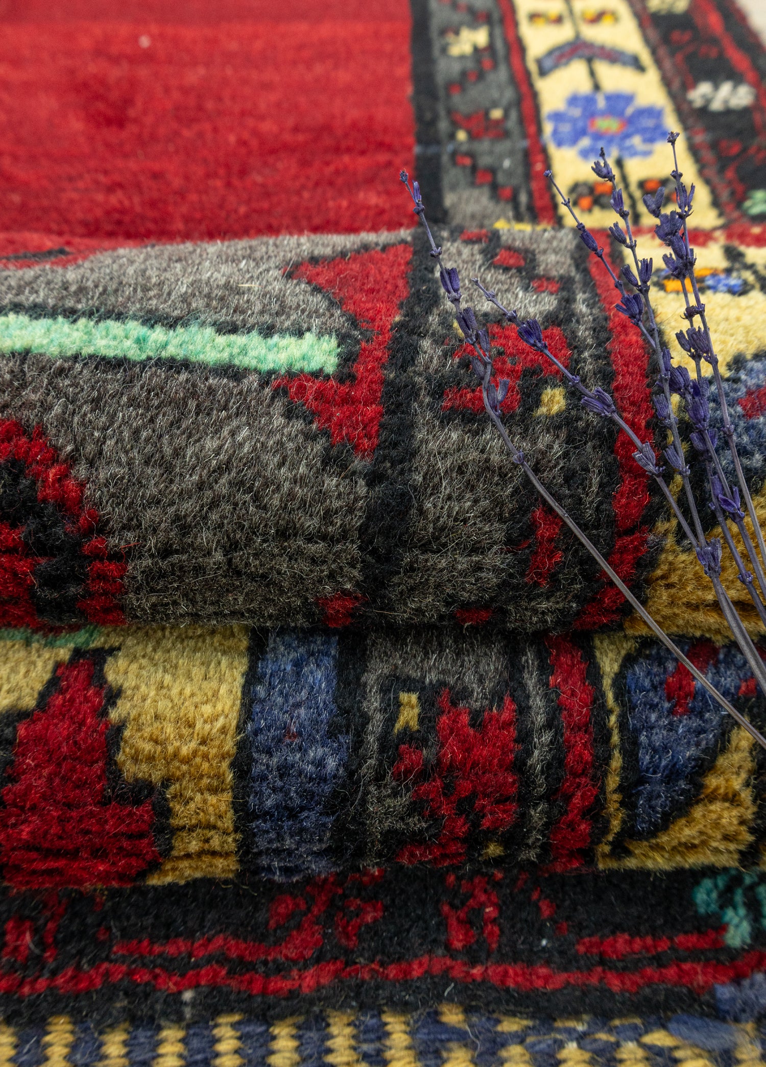 Sayat El Dokuma Kırmızı Sivas Halısı 239x342 cm