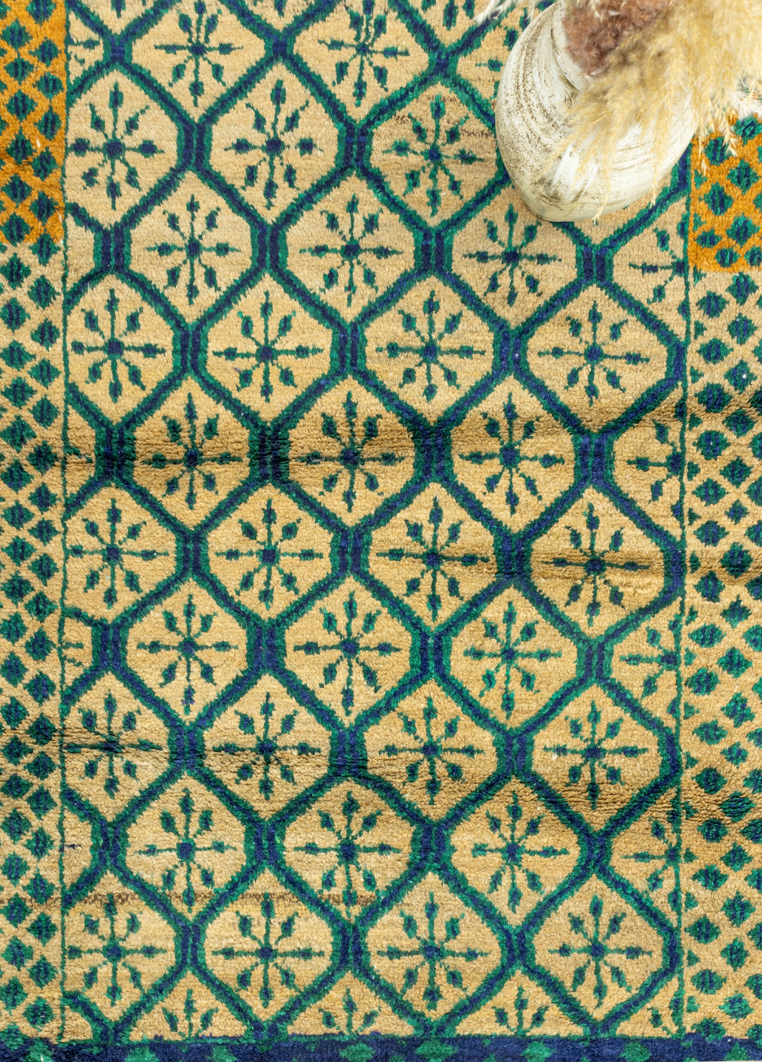 Razavi Geometrik Desenli Tülü Halı 120x178 cm