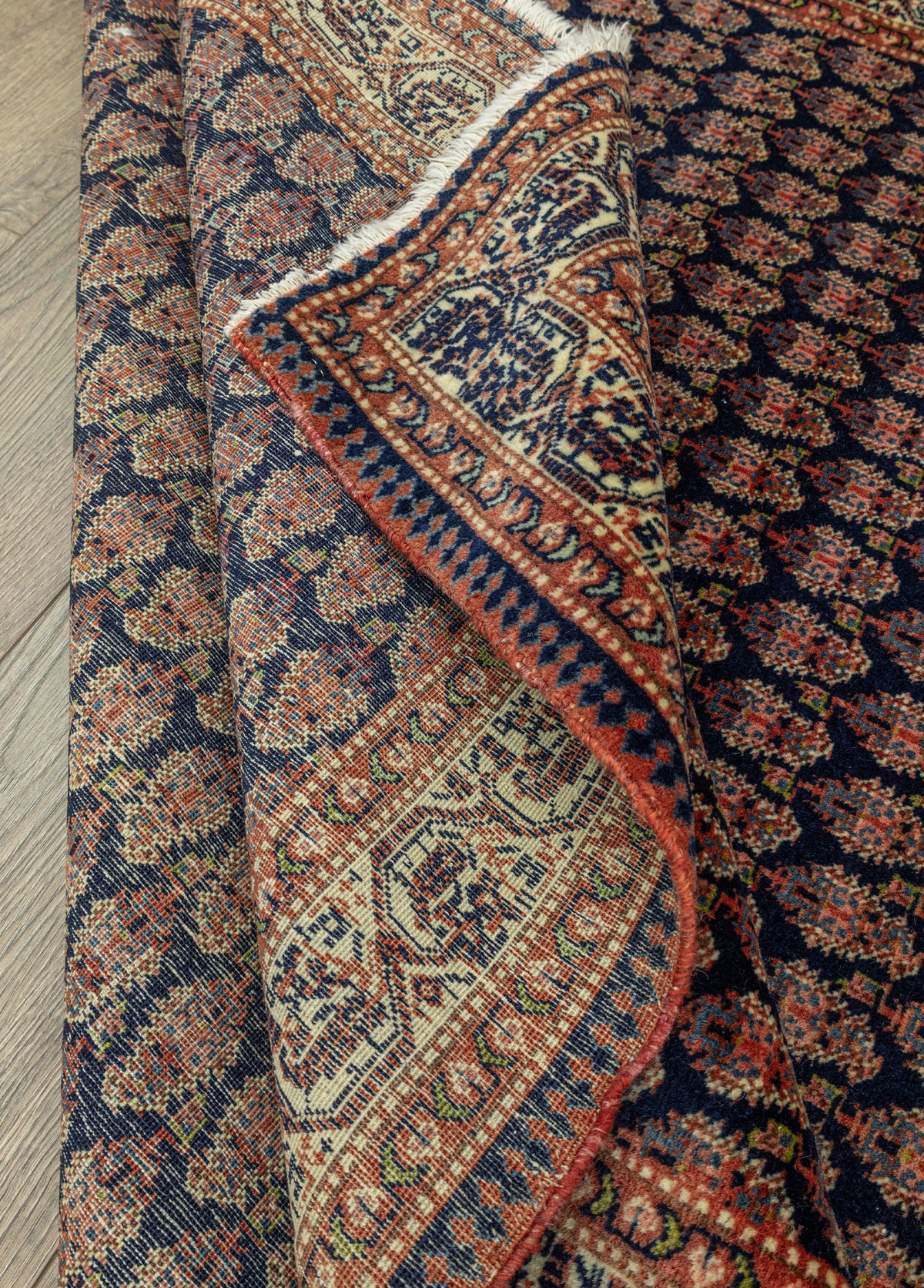 Ahlat Dekoratif İran Halısı 141x192 cm