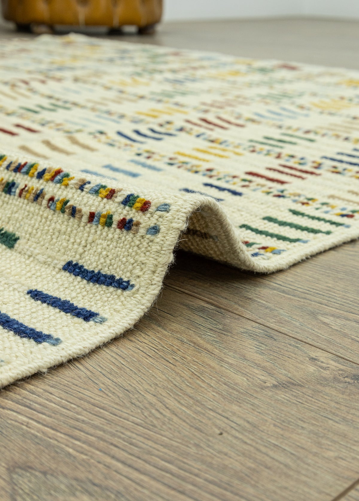 Seyra Modern Tasarımlı Yün Halı 156x259 cm