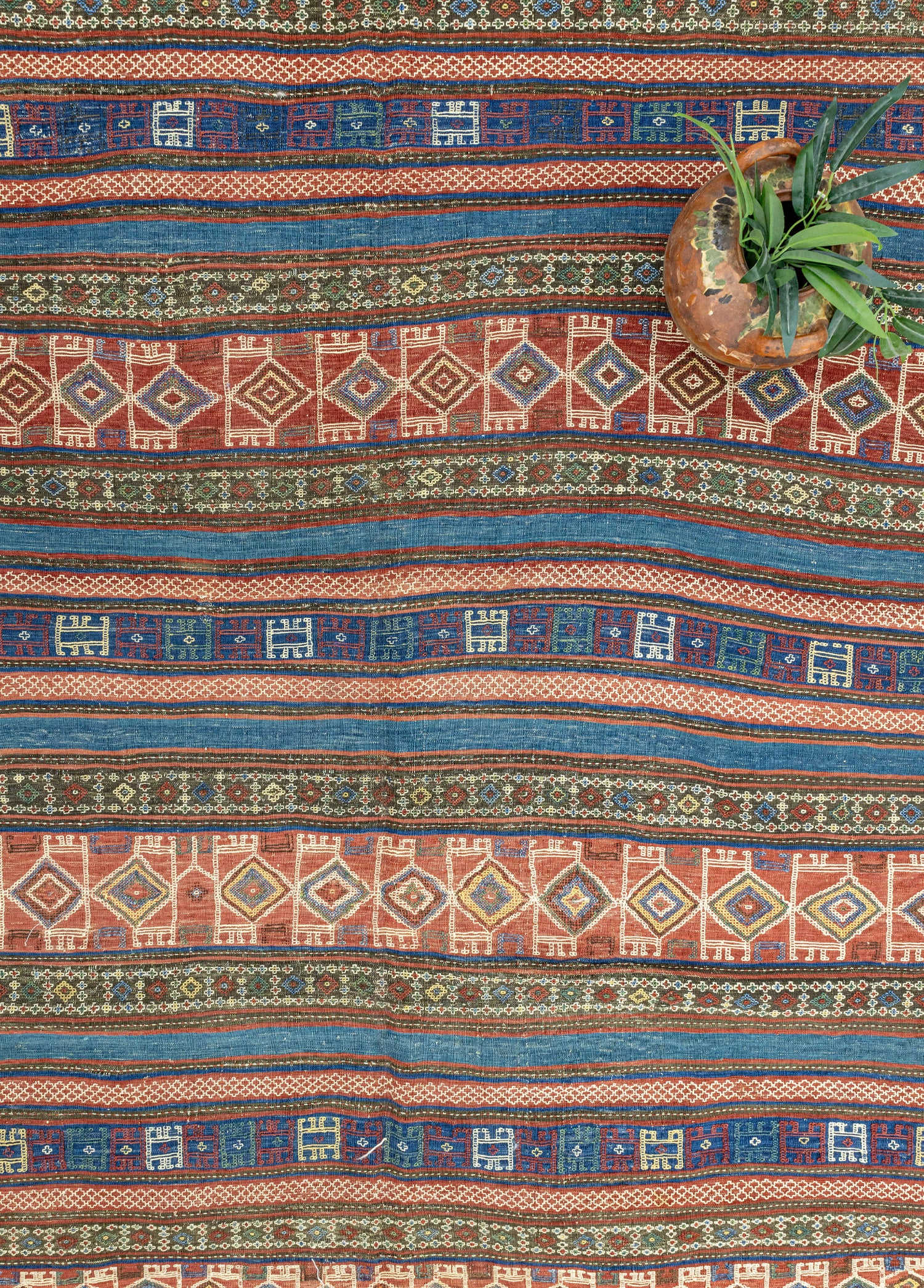 Kafkas, Verne El Dokuma Renkli Antika Kilim