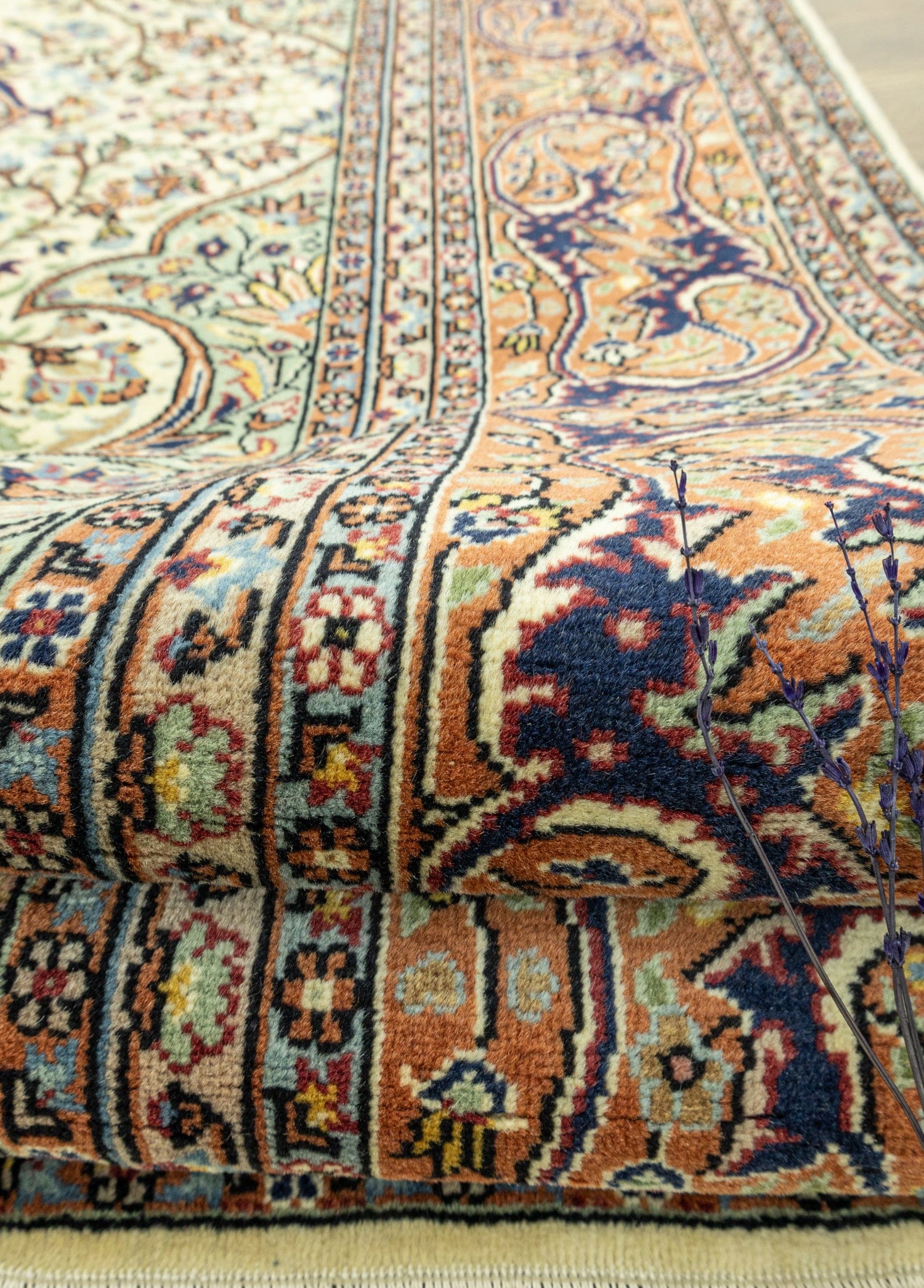 Olivia Madalyon Tasarımlı Ladik Halısı 259x344 cm