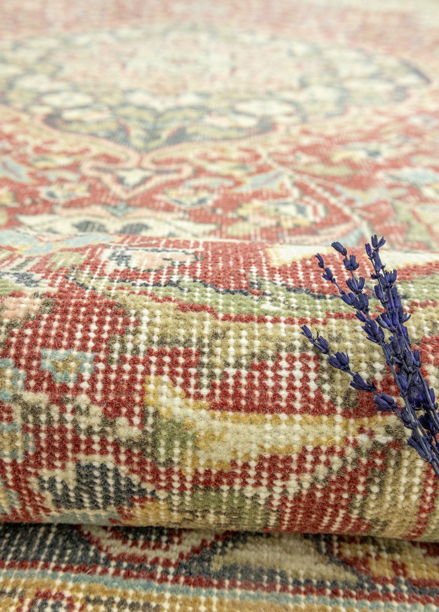Nevil Madalyon Tasarımlı Isparta Halısı 205x322 cm