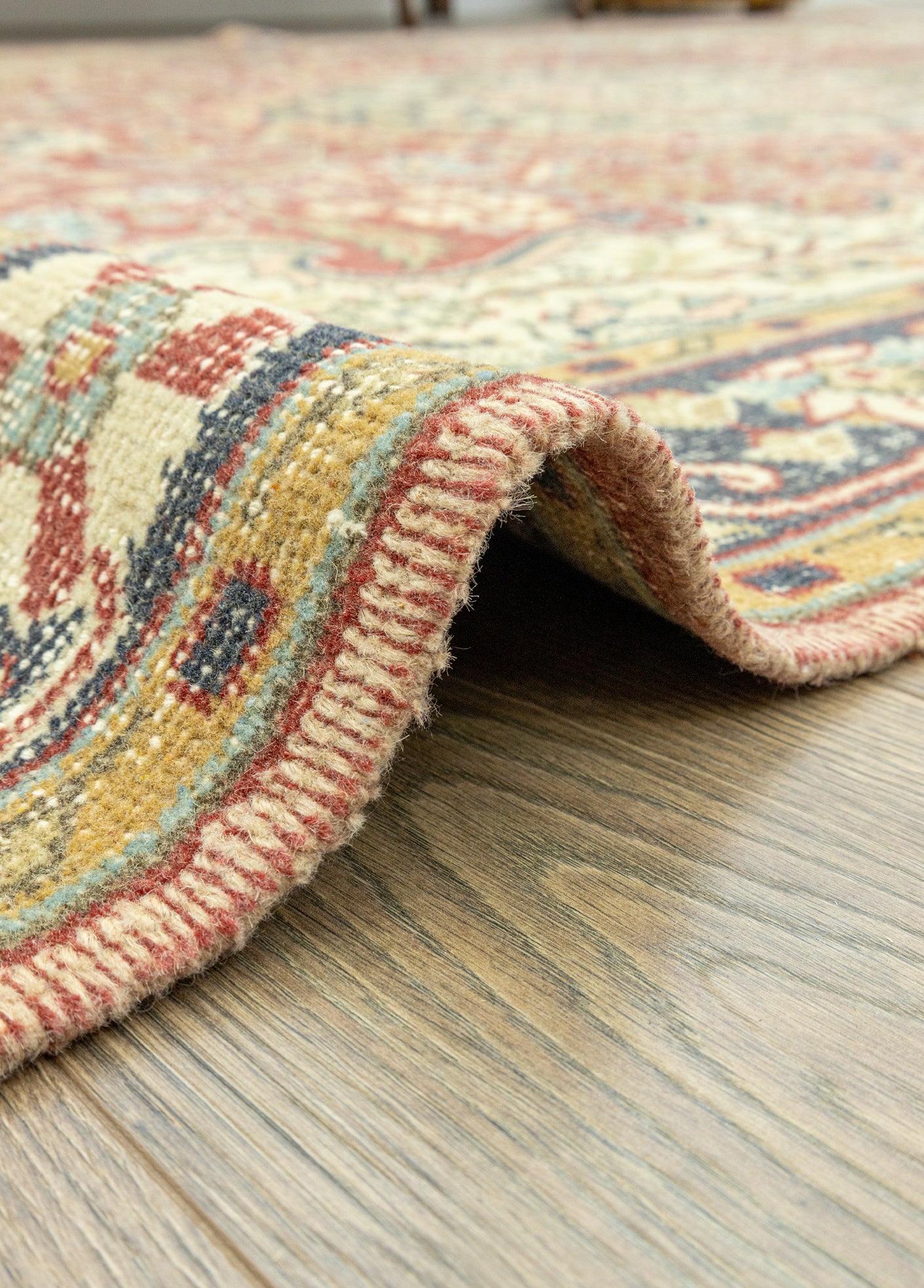 Nevil Madalyon Tasarımlı Isparta Halısı 205x322 cm